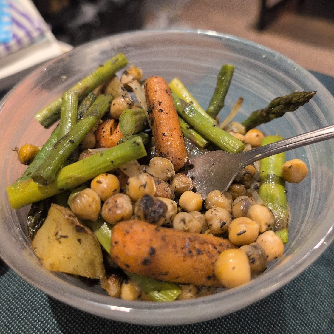 HERBED POTATO, ASPARAGUS & CHICKPEA SHEET PAN DINNER