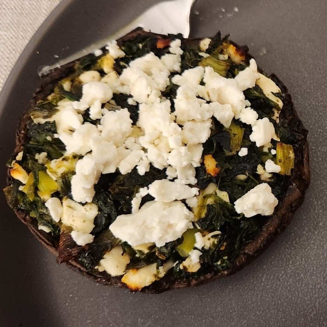 Spanakopita-Stuffed Portobello Mushrooms