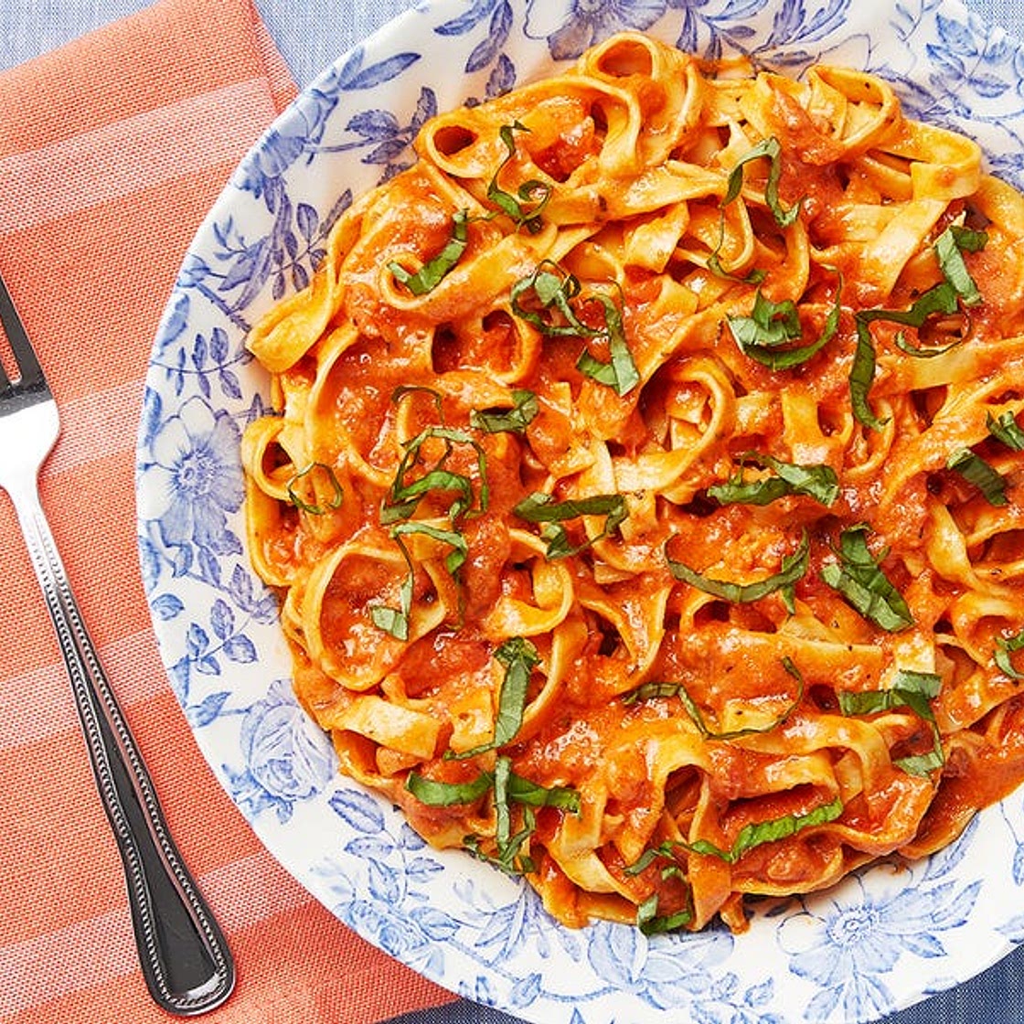 Pasta with Tomato Cream Sauce