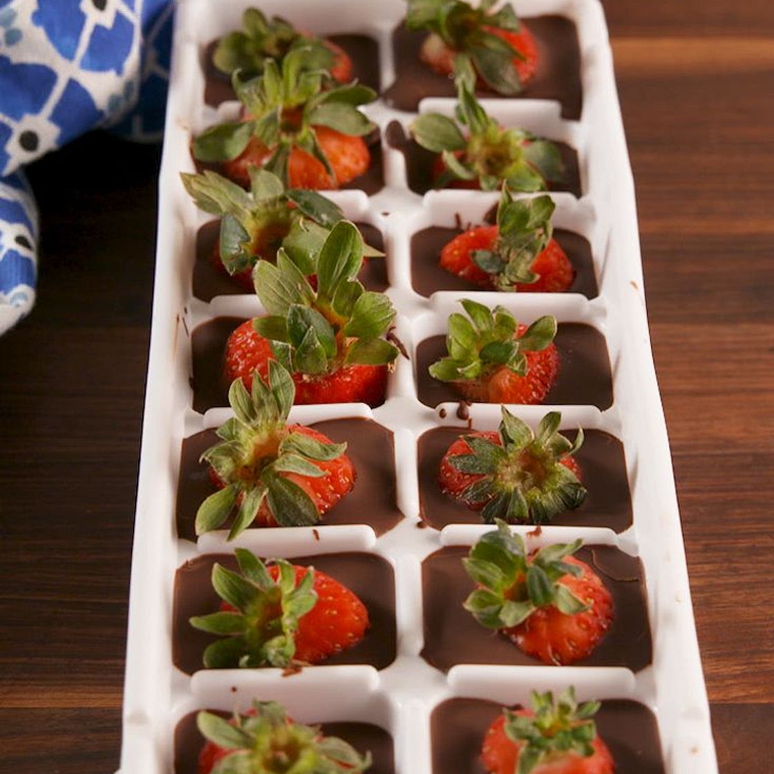 Chocolate Covered Strawberry Cubes