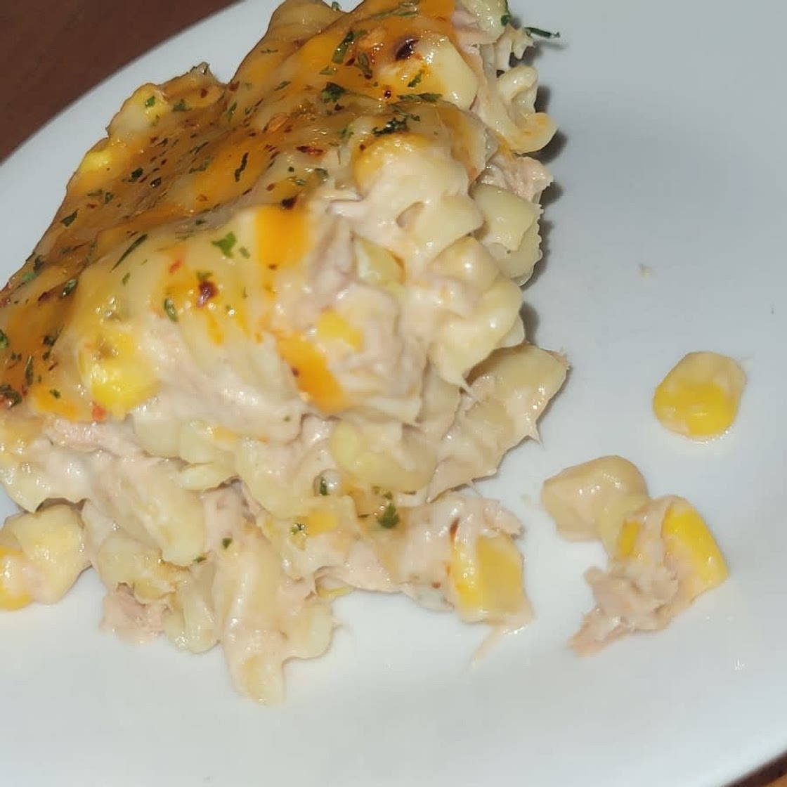 Tuna pasta bake