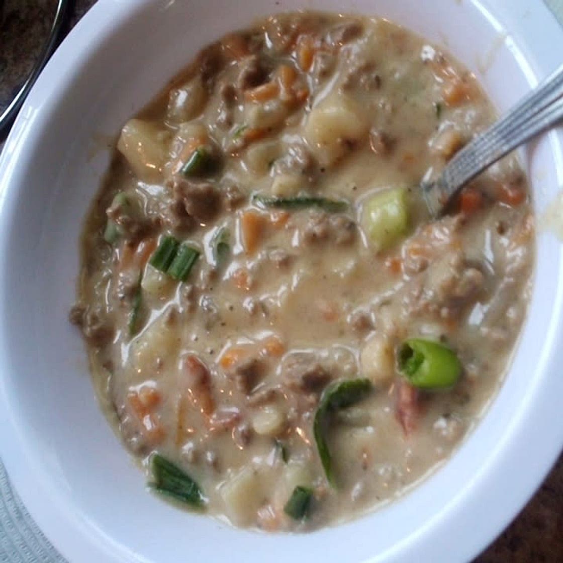 Slow Cooker Bacon Cheeseburger Soup