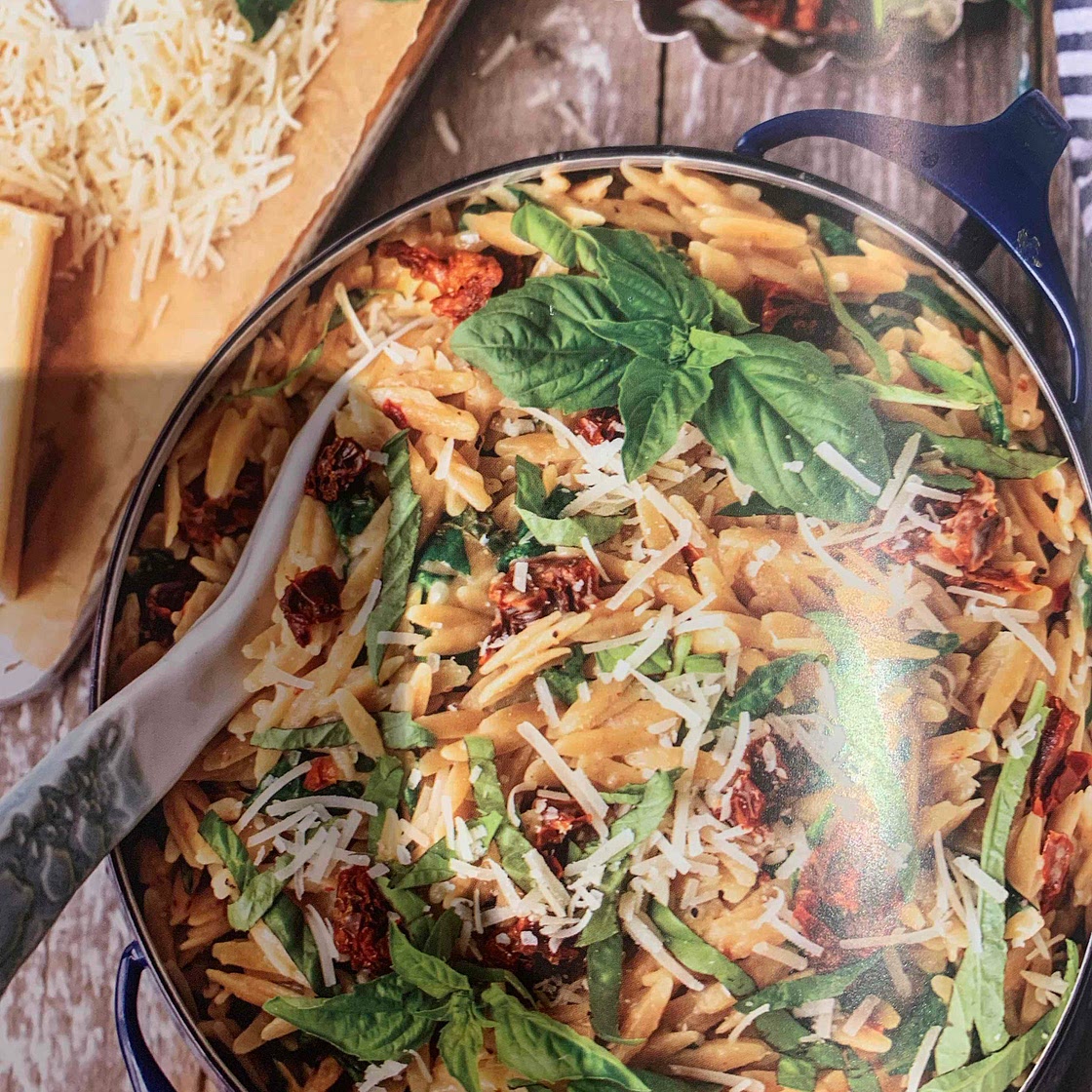 Creamy sun-dried tomato with orzo and spinach 