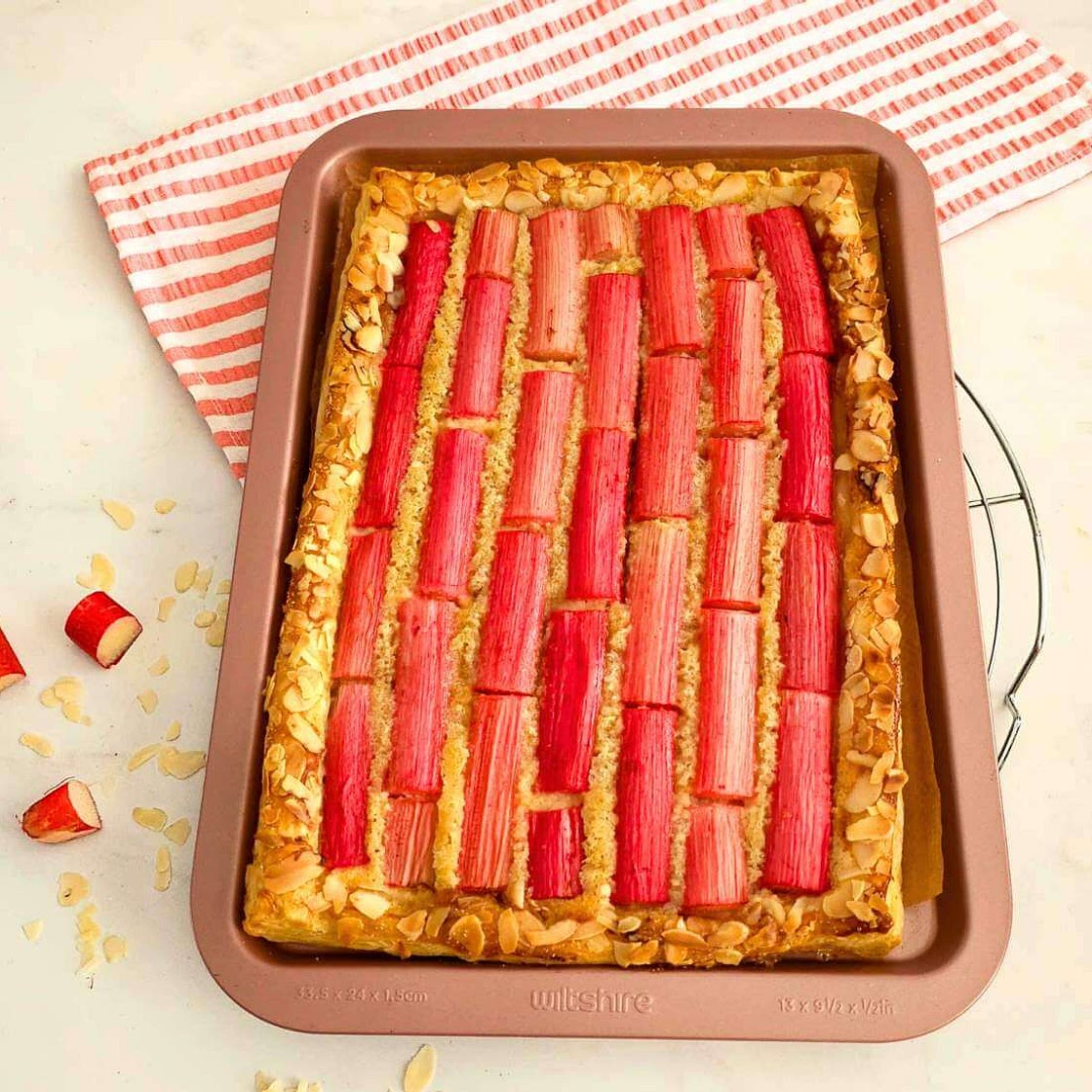 Easy Rhubarb Frangipane Puff Pastry Tart
