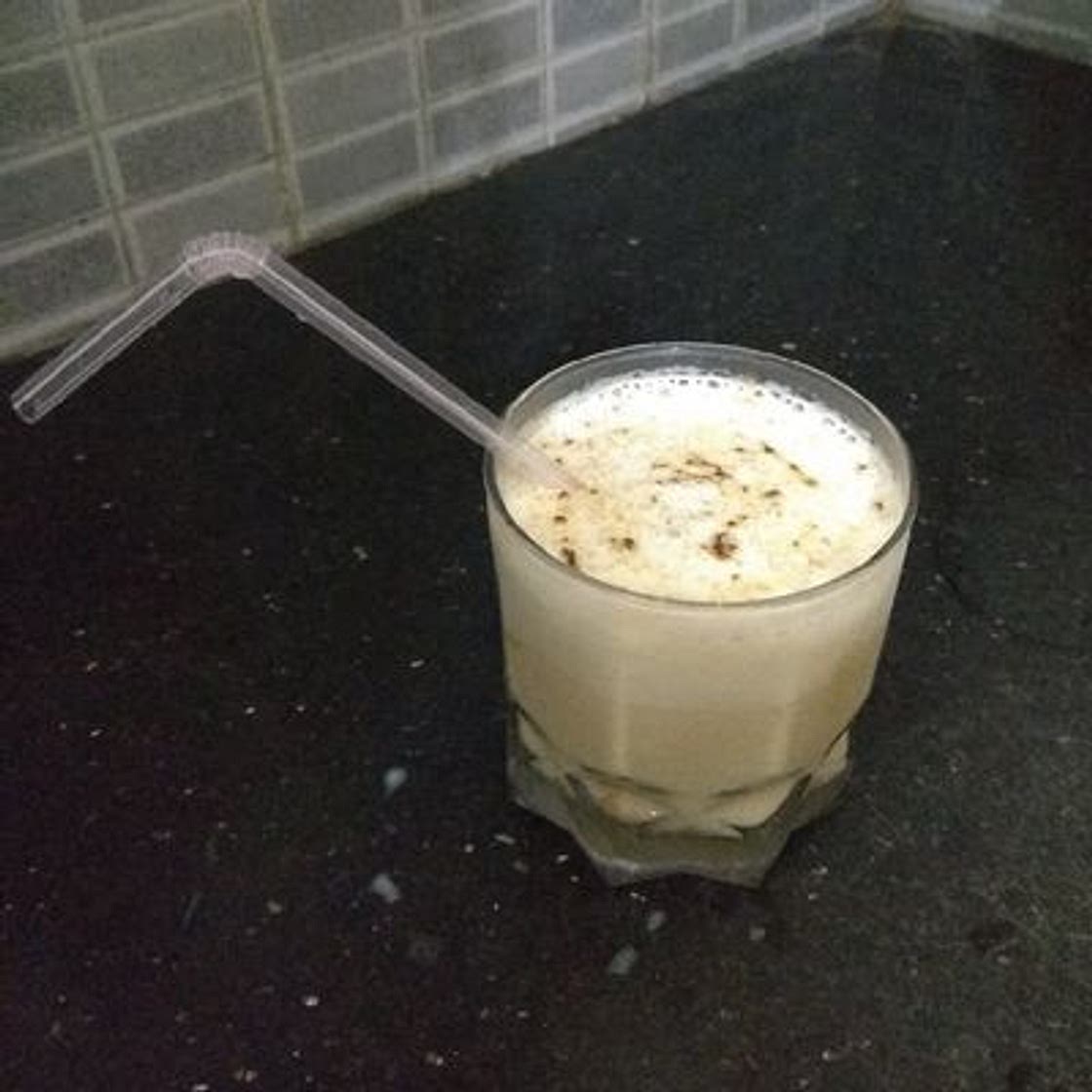 मिल्क शेक विद कॉफी (milkshake with coffee recipe in hindi)