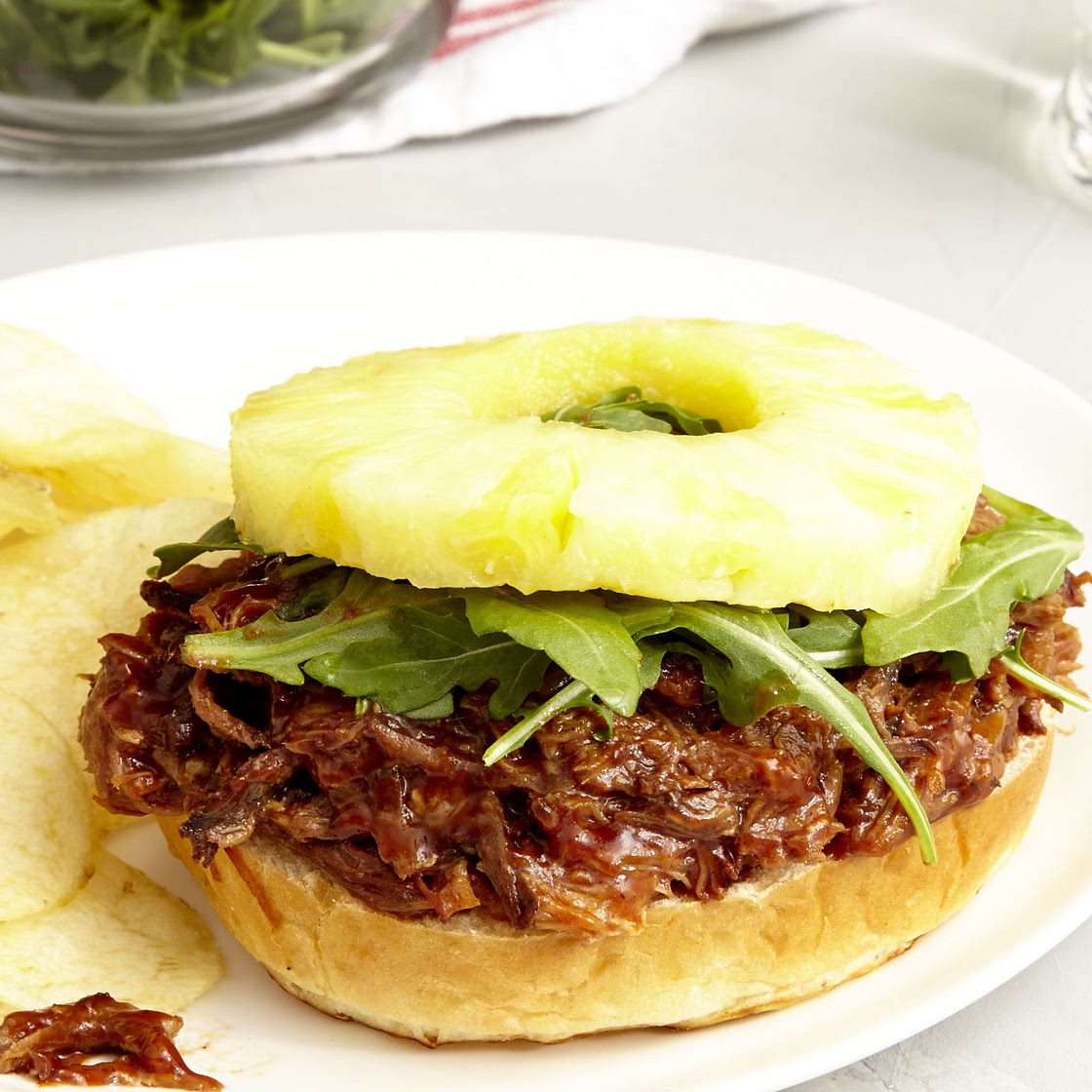 Slow Cooker Hawaiian Pulled Pork Sandwiches