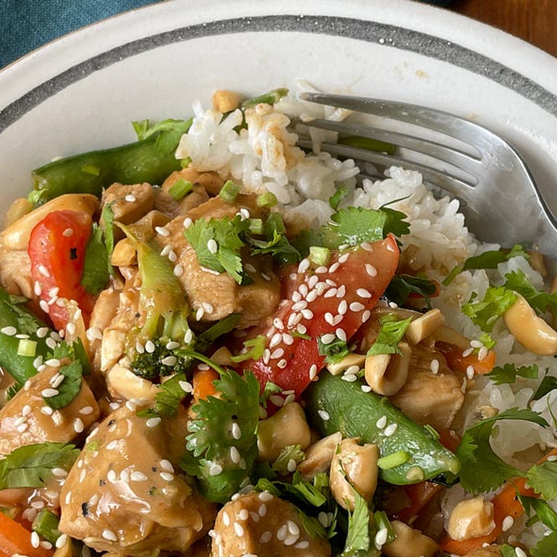 Saucy Honey-Peanut Chicken Stir-Fry