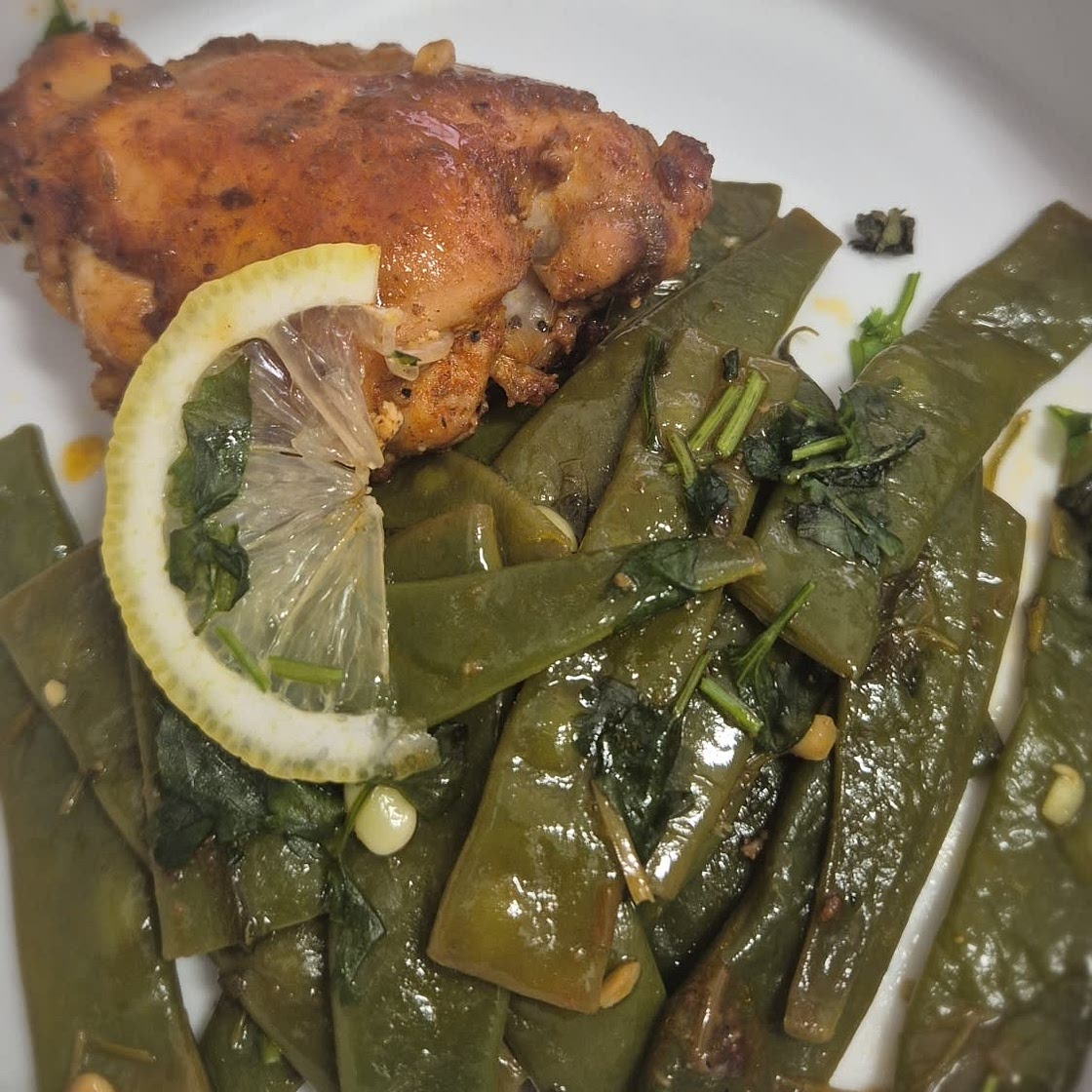 Lemon Garlic Butter Chicken and Green Beans Skillet