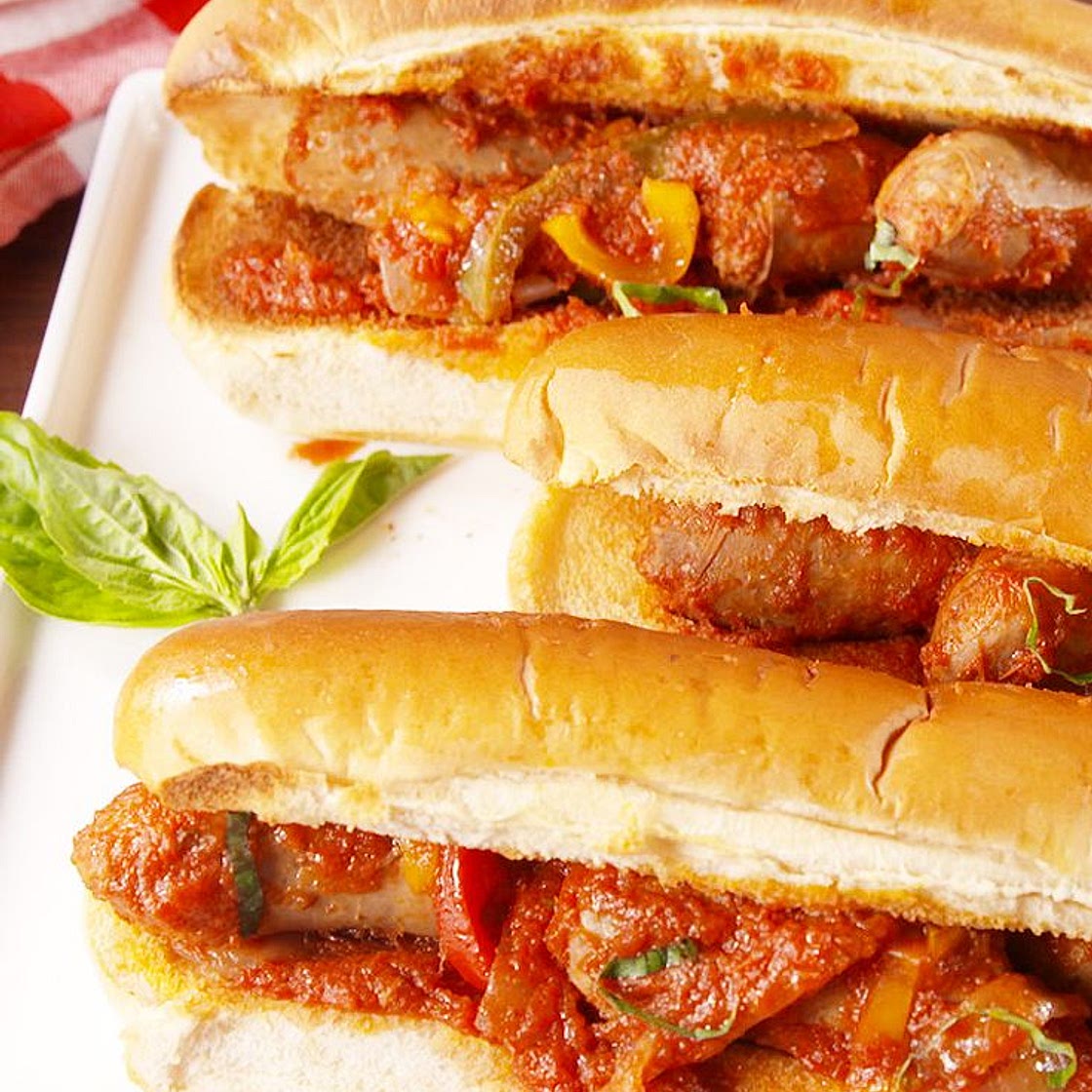 Slow-Cooker Sausage & Peppers