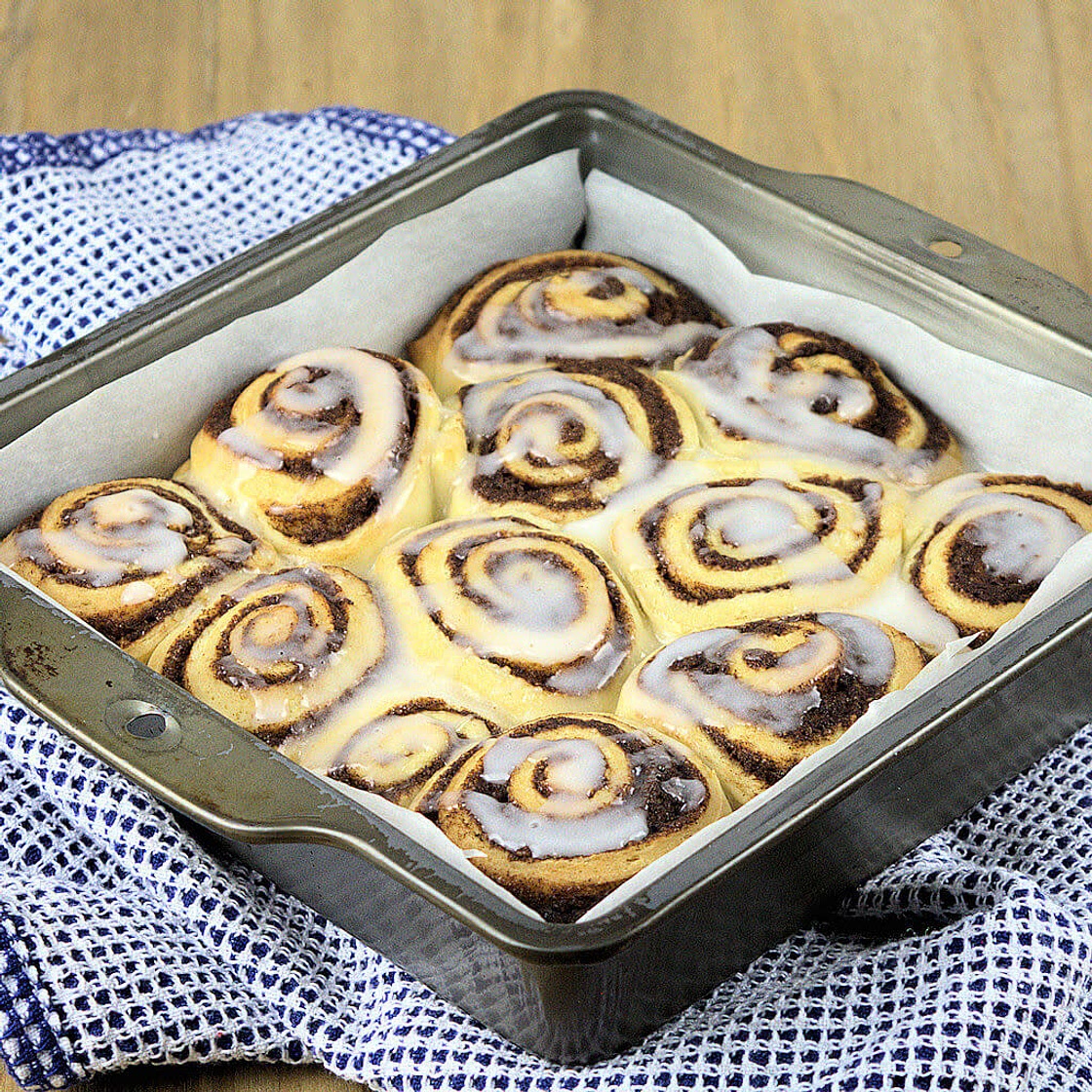 Cinnamon Rolls with Light Glaze