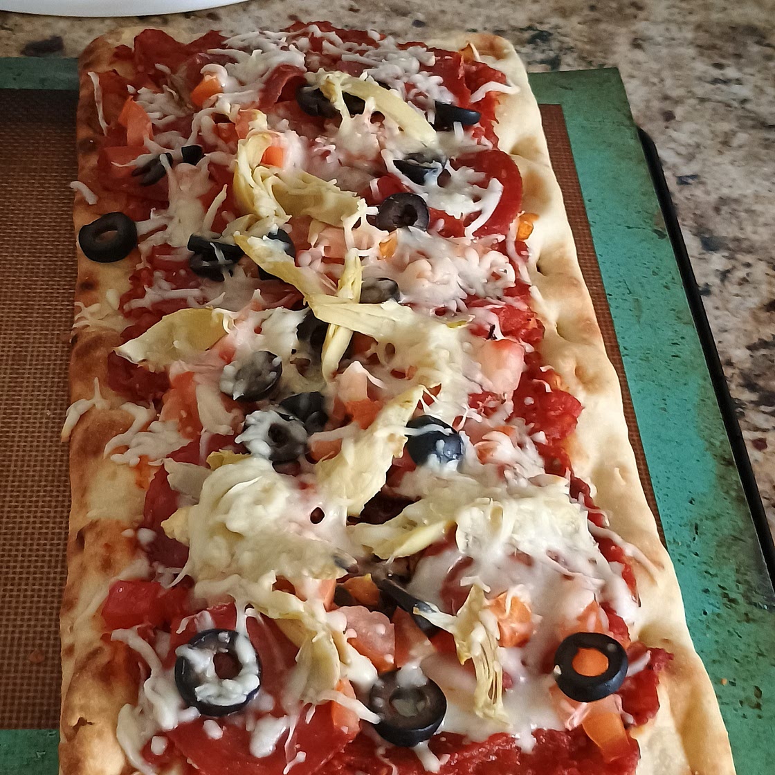 Mediterranean Flatbread Pizza