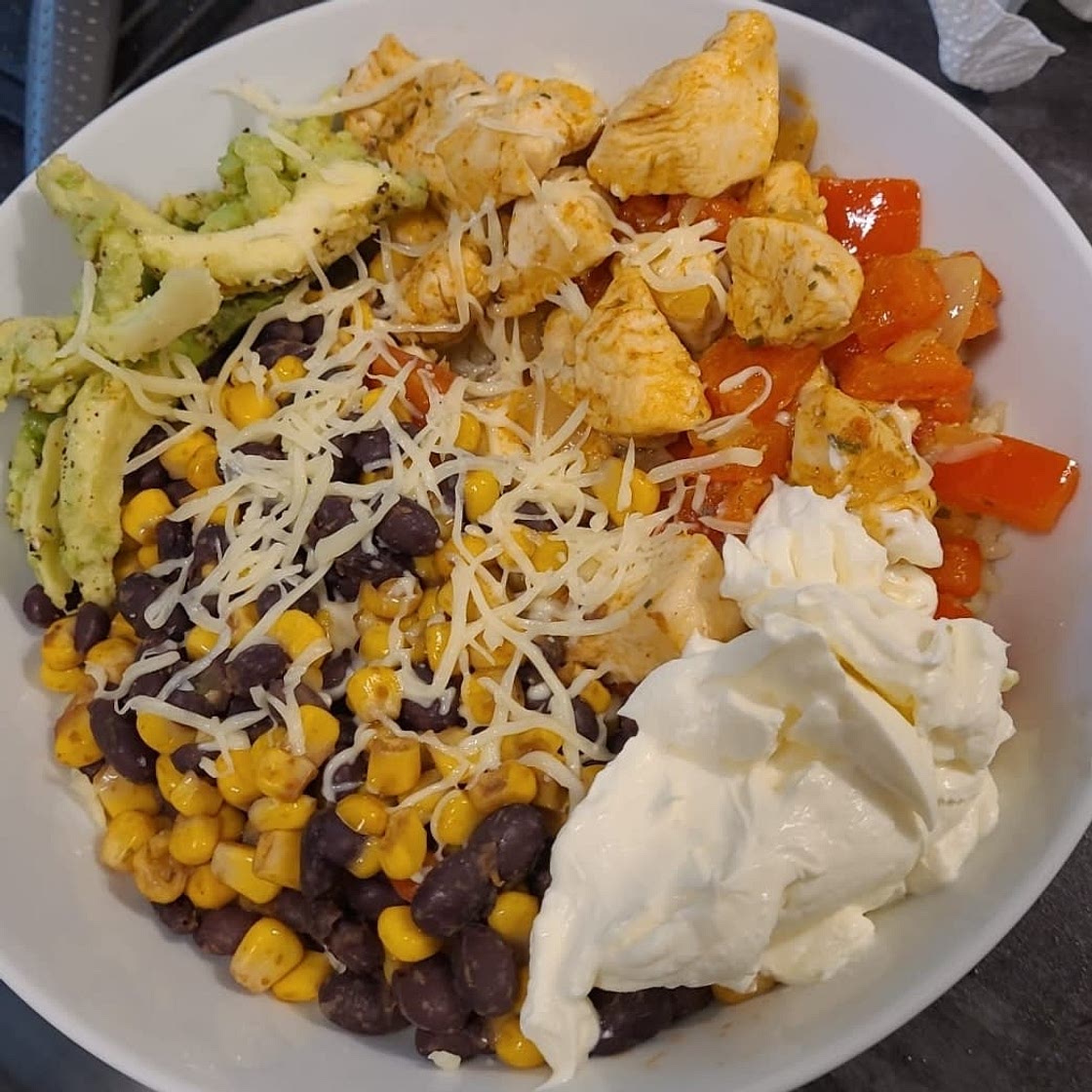 Healthy Chicken Fajita Bowls