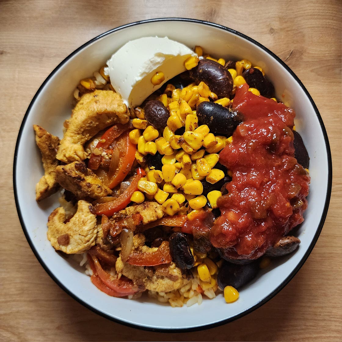 Healthy Chicken Fajita Bowls