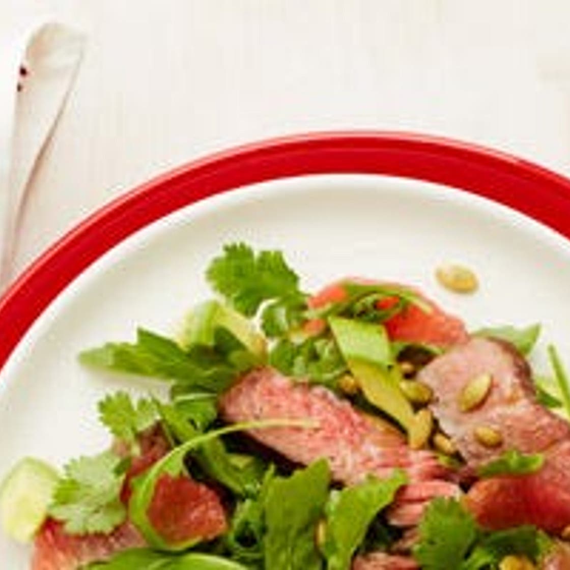 Sodium Girl's Steak Salad with Arugula and Grapefruit