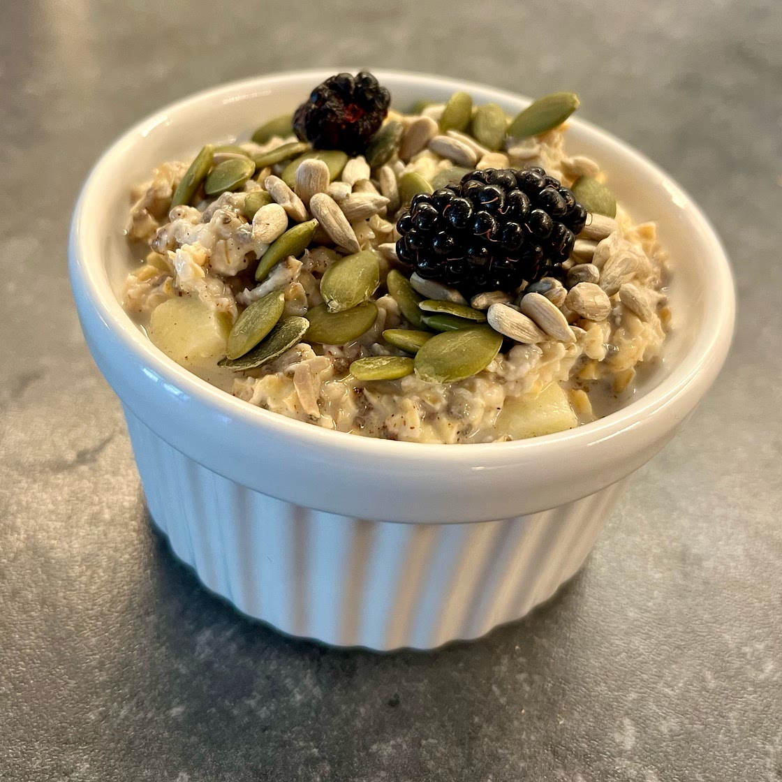 Apple Cinnamon Overnight Oats