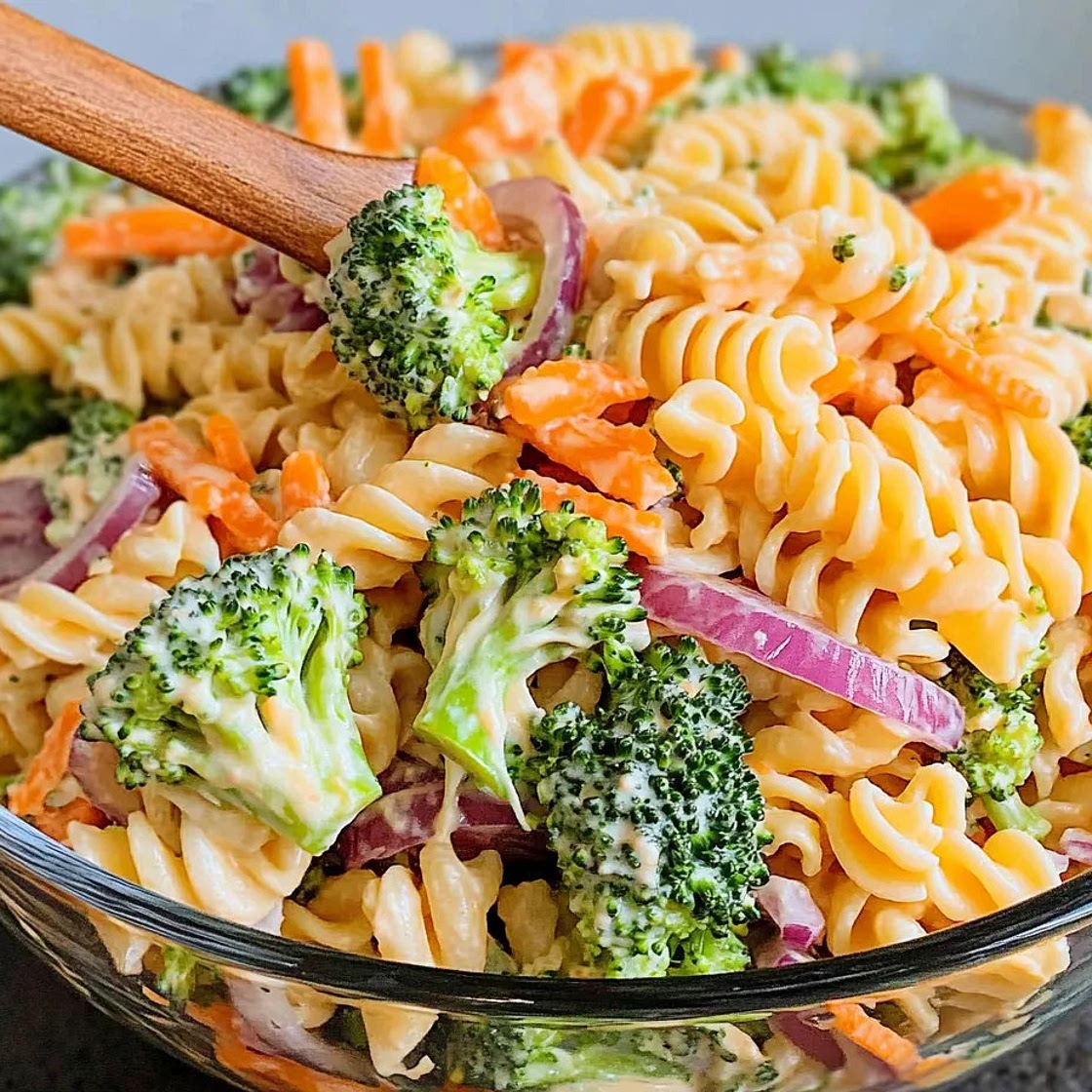 Broccoli Cheddar Pasta Salad