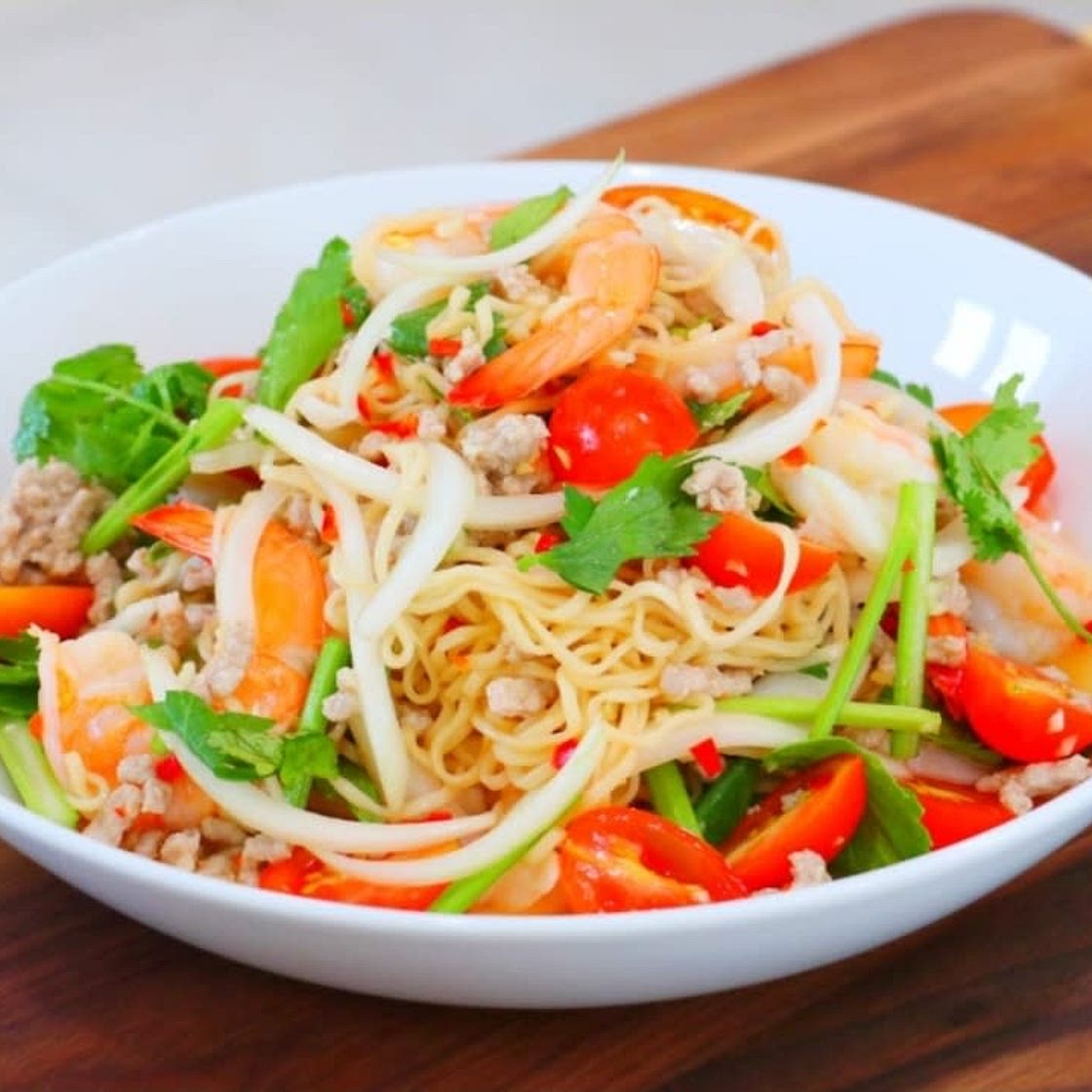 Thai Instant Noodle Salad (Yum Mama)
