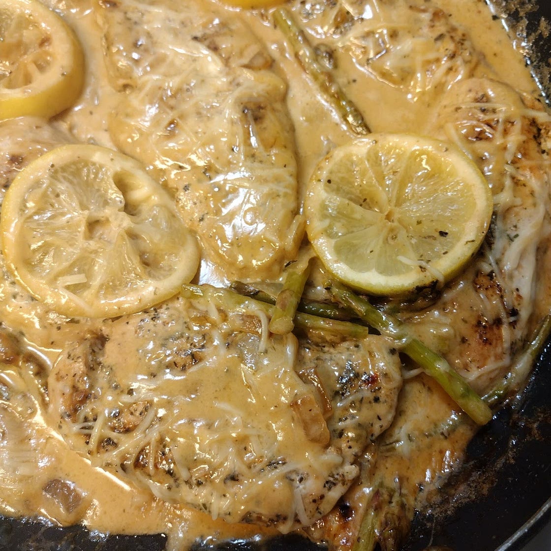 Creamy Lemon Garlic Chicken with Asparagus (30 Minutes!)