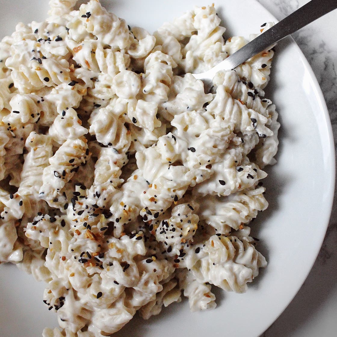 Everything Bagel Macaroni & Cheese