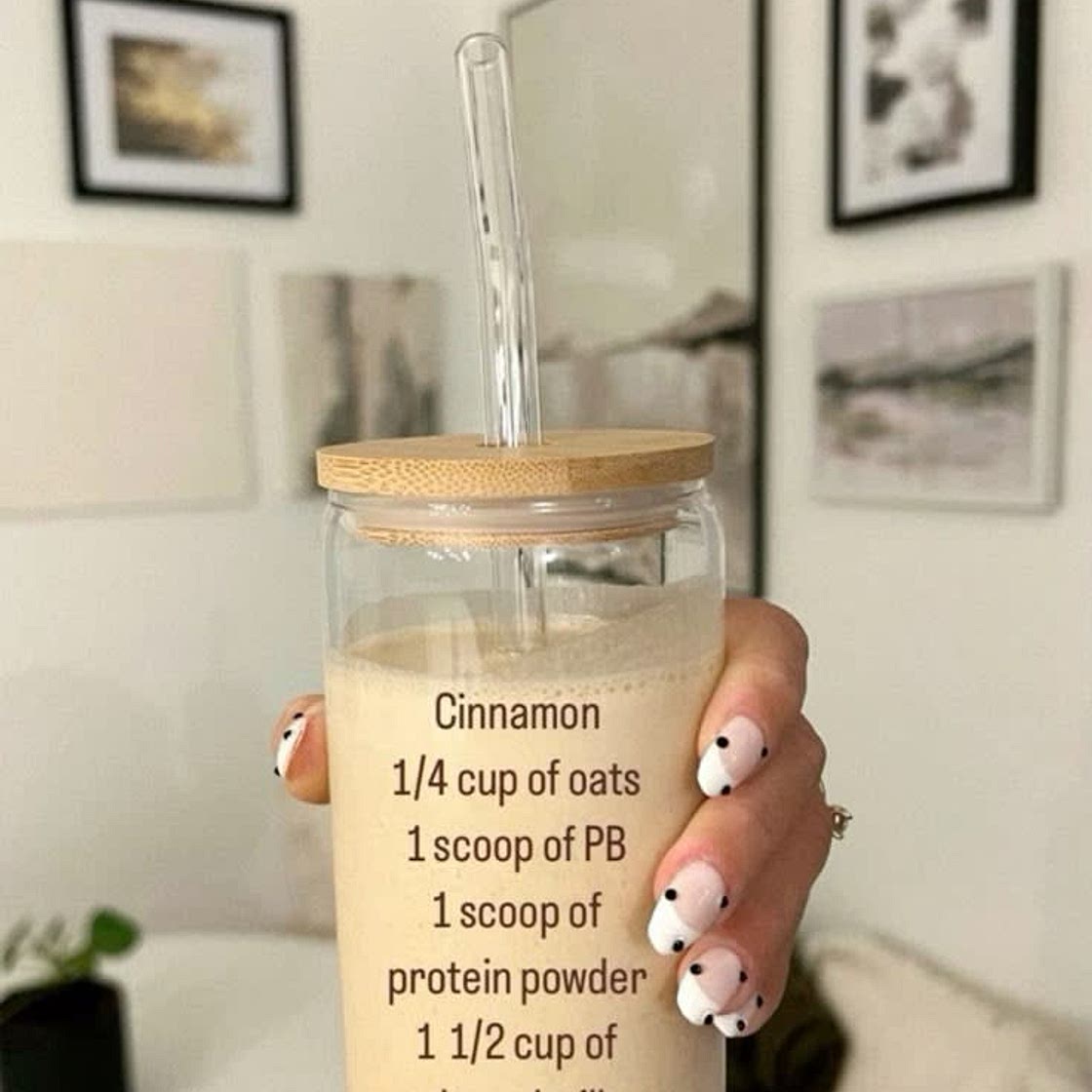 Peanut butter and vanilla milkshake 🥤