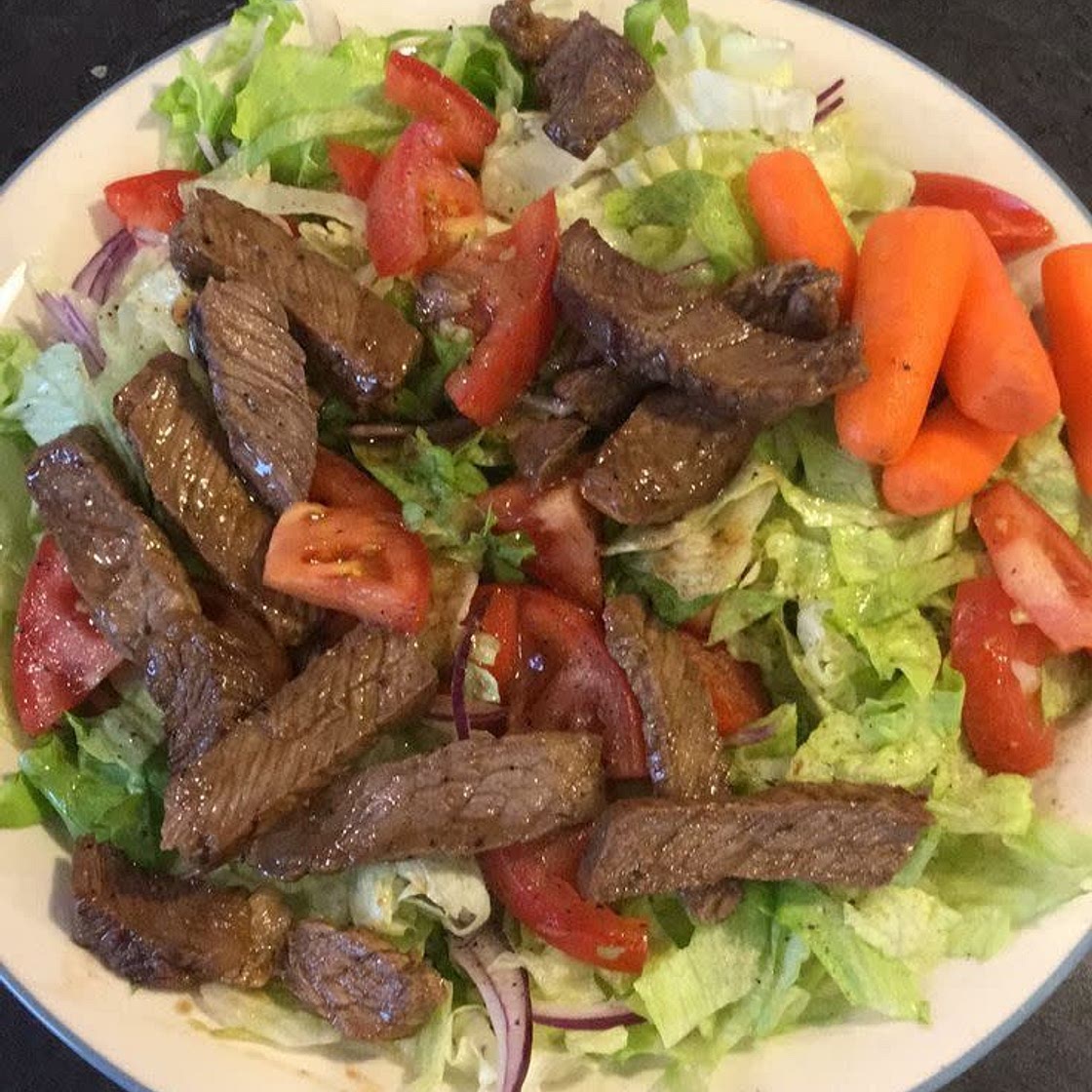 Salada de carne e Alface