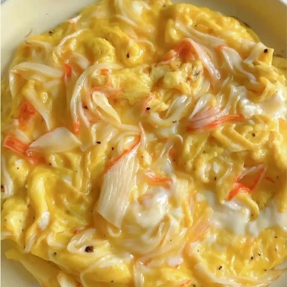 🧀🥚 Ovos mexidos cremosos com frango desfiado e queijo