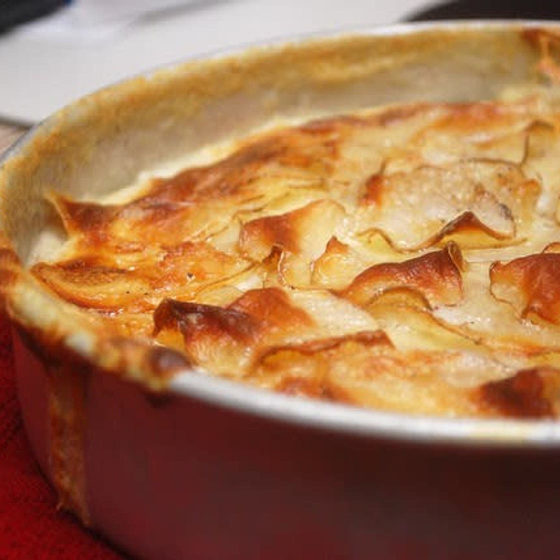 Four-Ingredient Potatoes au Gratin