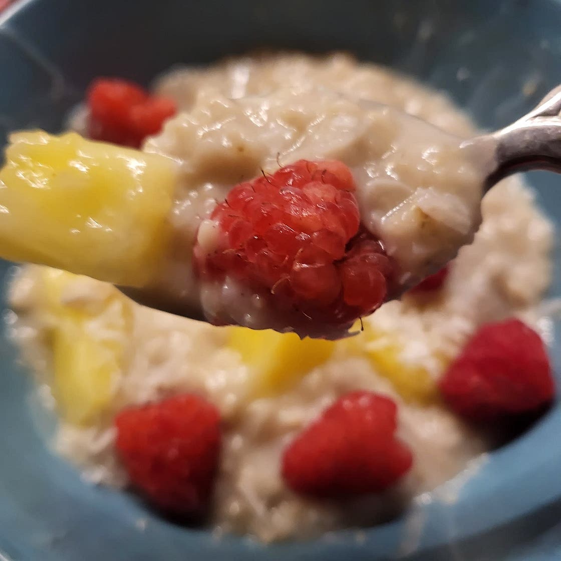 Pina Colada Instant Pot Steel Cut Oats {+ Stovetop Instructions}