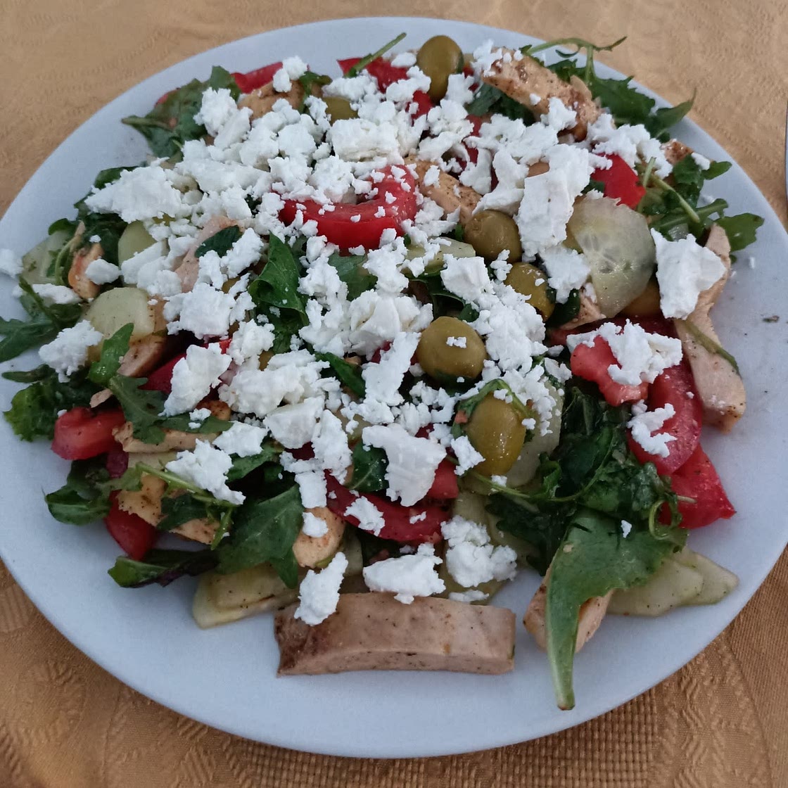 Greek Salad with Chicken