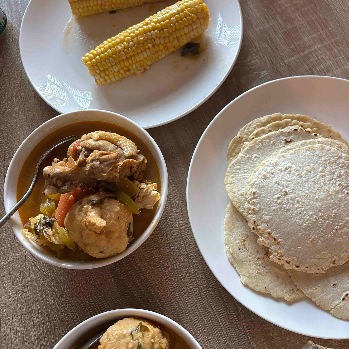Amanda’s Sopa de Albondiagas