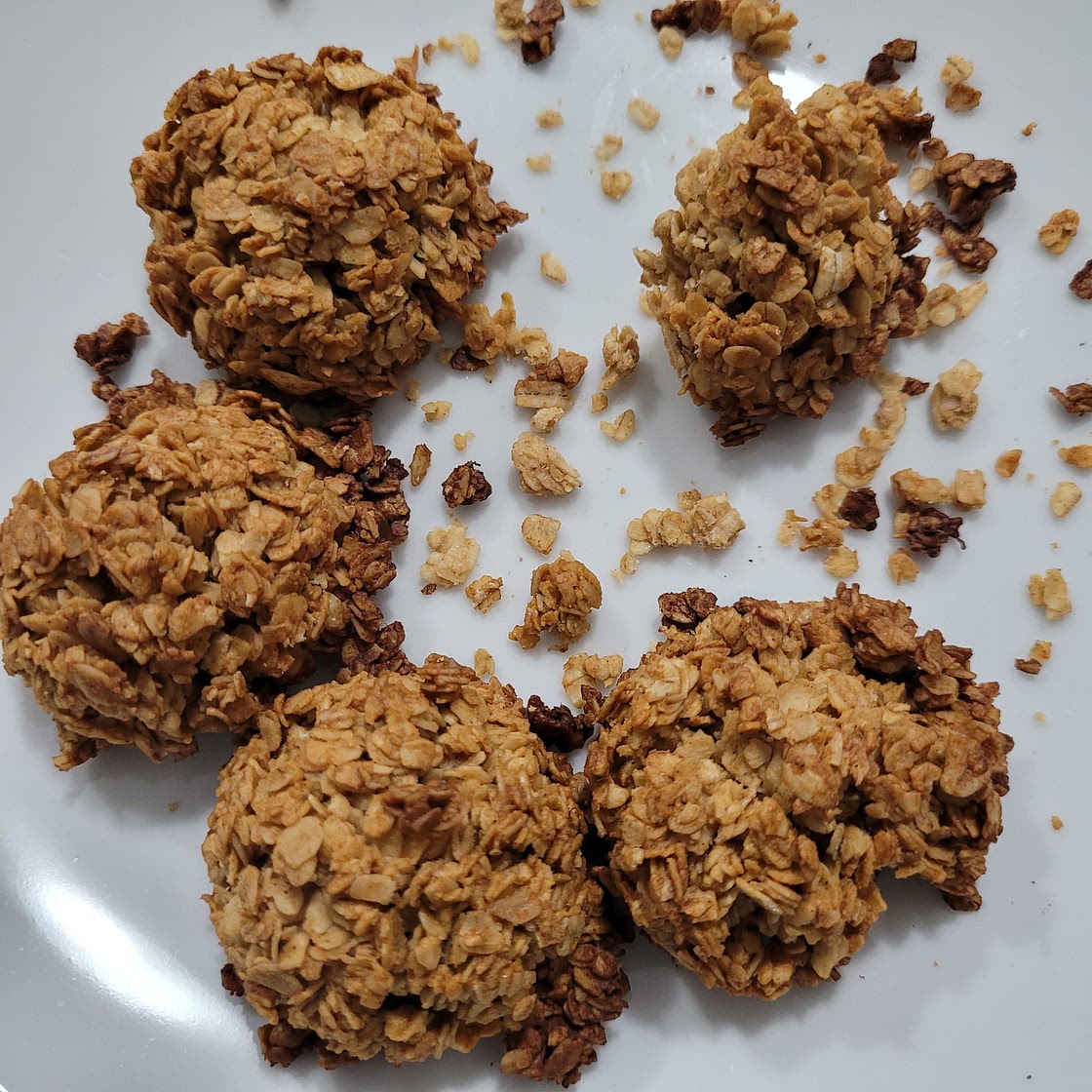 Maple Peanut Butter Granola Bites