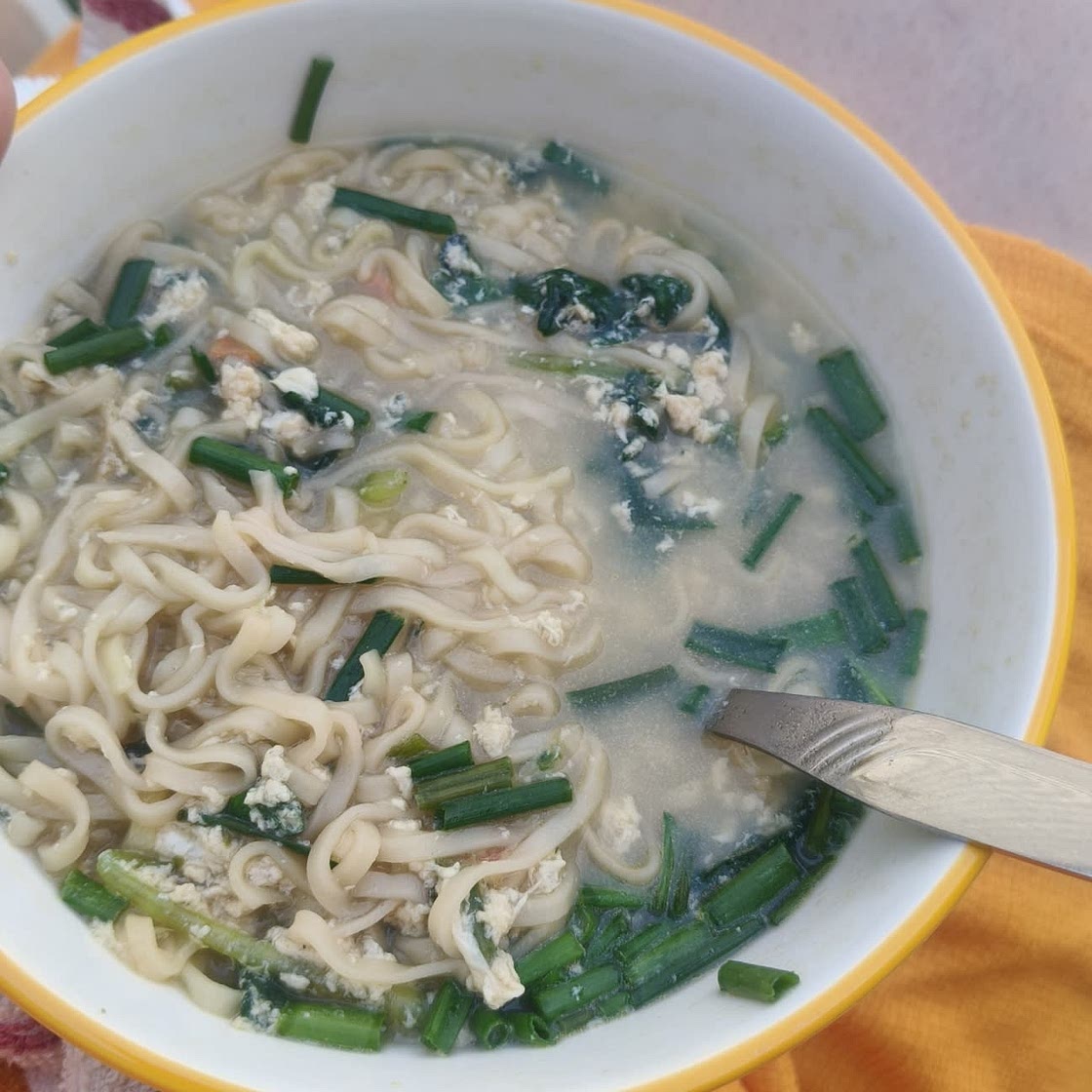 Egg Drop Soup with Instant Noodles, Spinach & Scallions