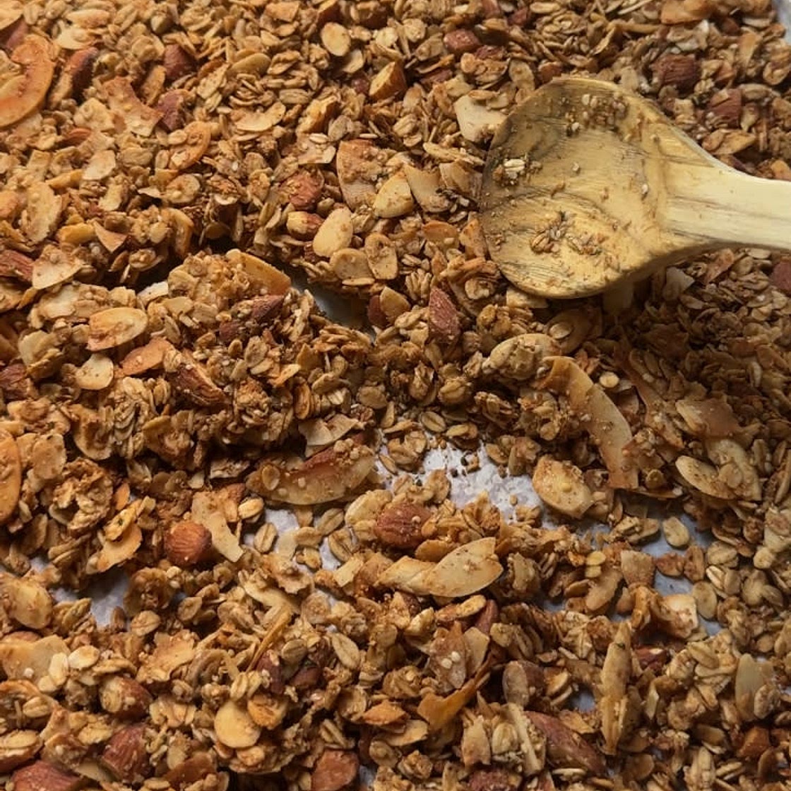 No Fail Crunchy Nut Granola (Banana nut version)