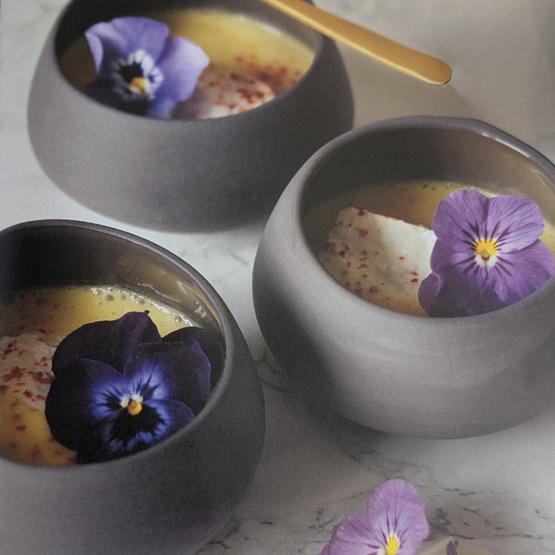 Velouté de Maïs, Crème fouettée au piment d'Espelette