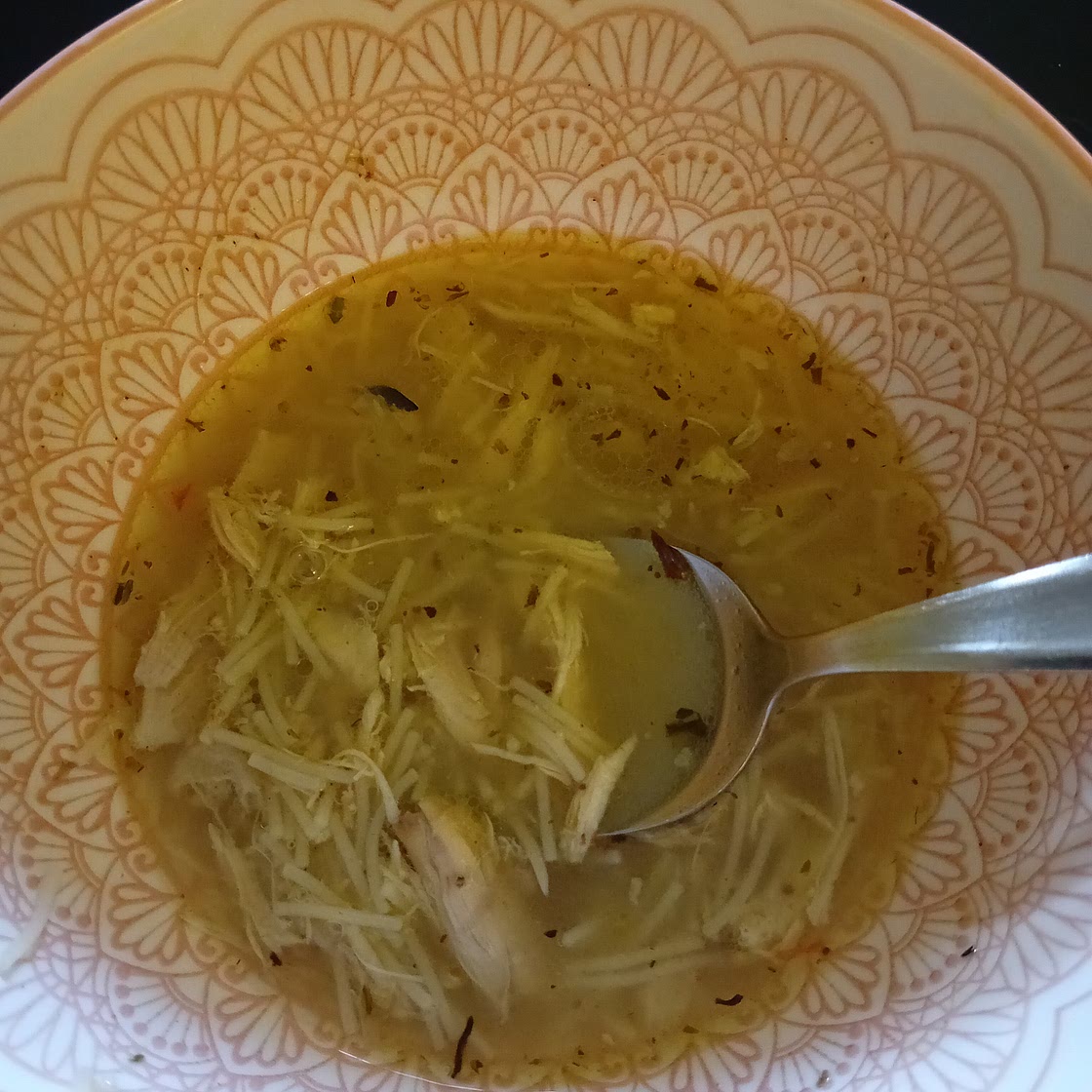 sopa de pollo