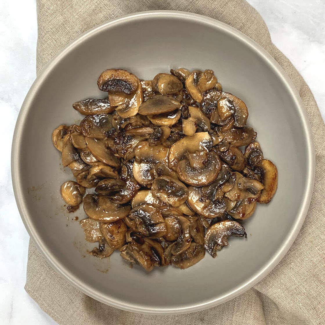 Sauteed Mushrooms with Shallot & Lemon Juice