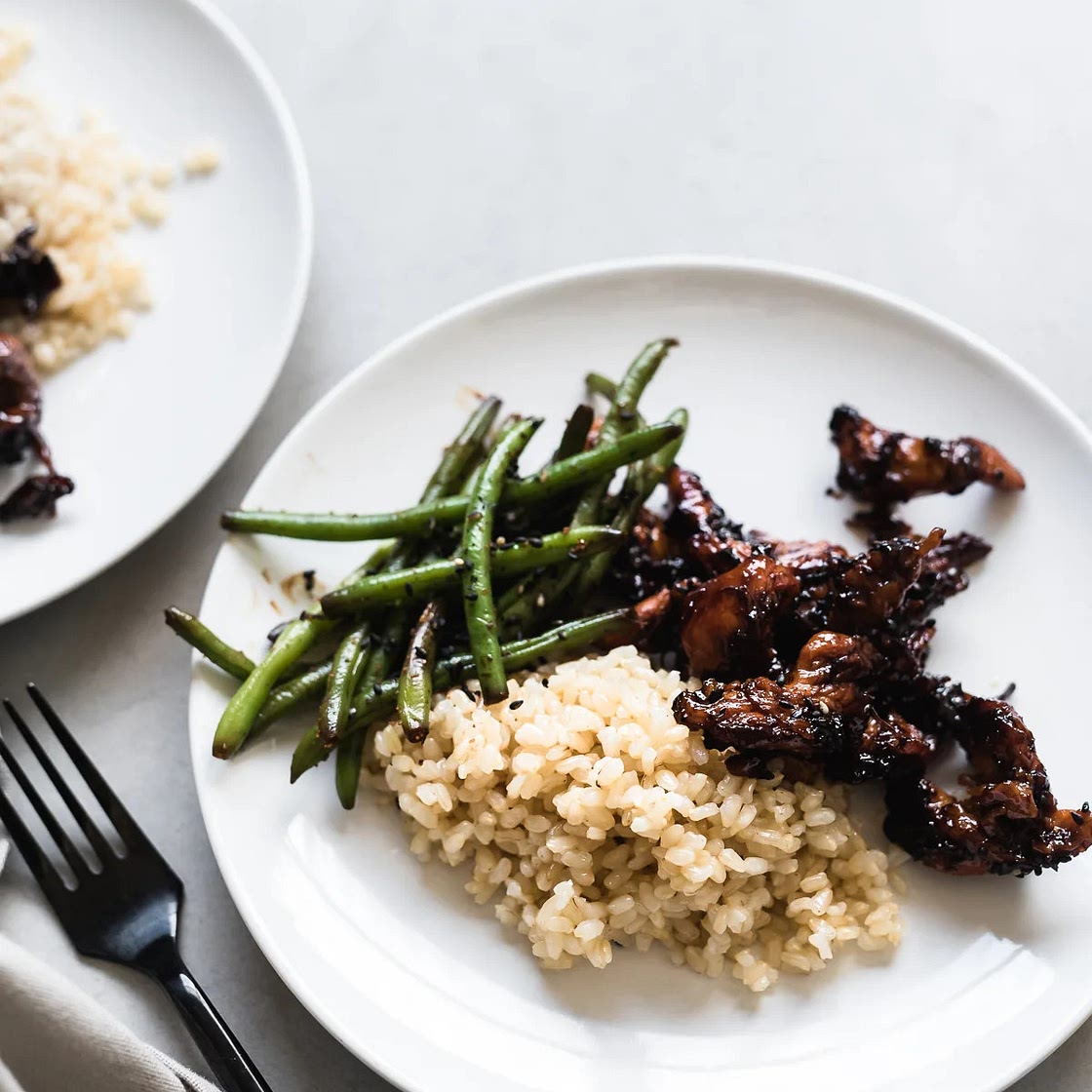 Sticky Asian Chicken Strips with Green Beans and Brown Rice — Ga