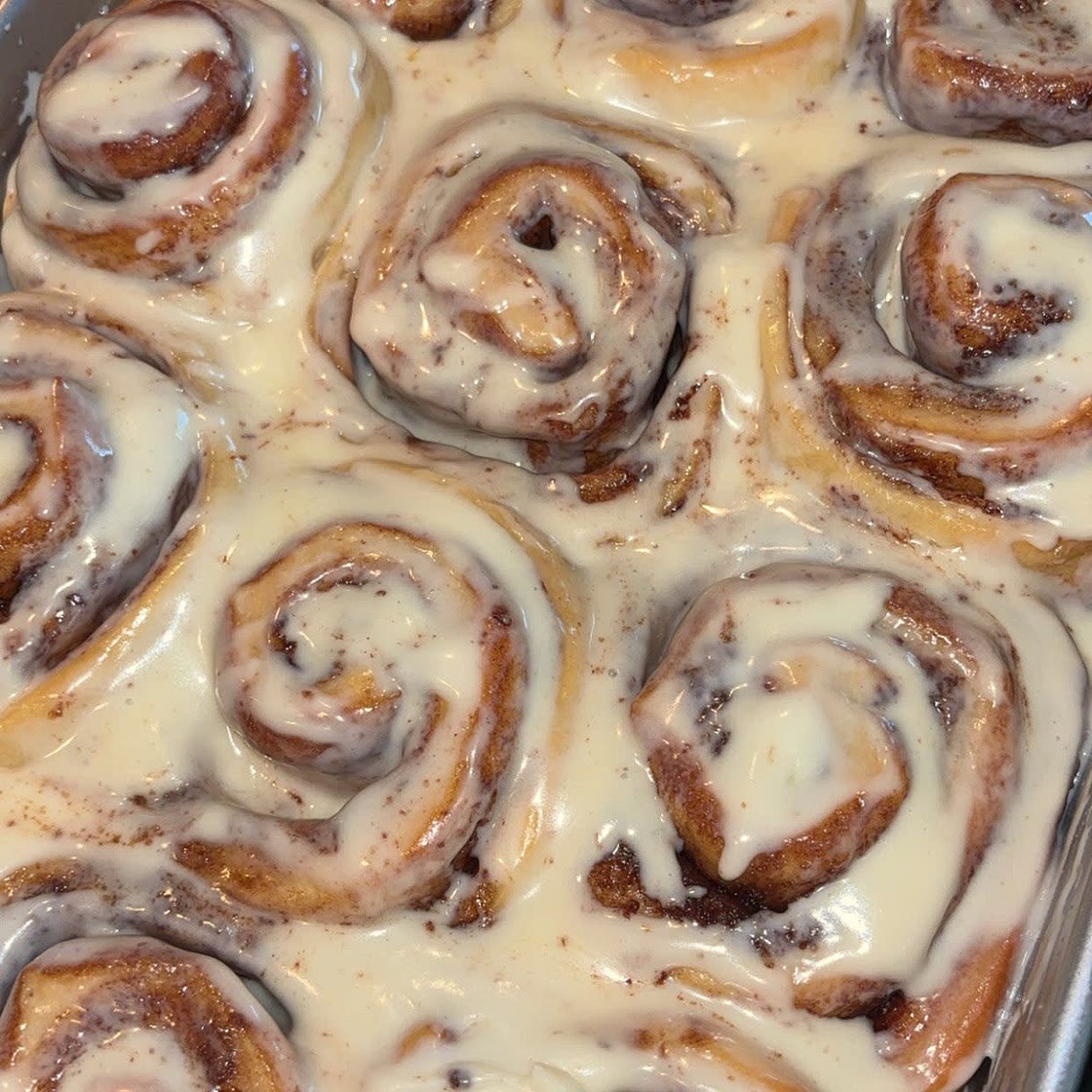Homemade Cinnamon Rolls (Cinnabon Copycat Recipe)
