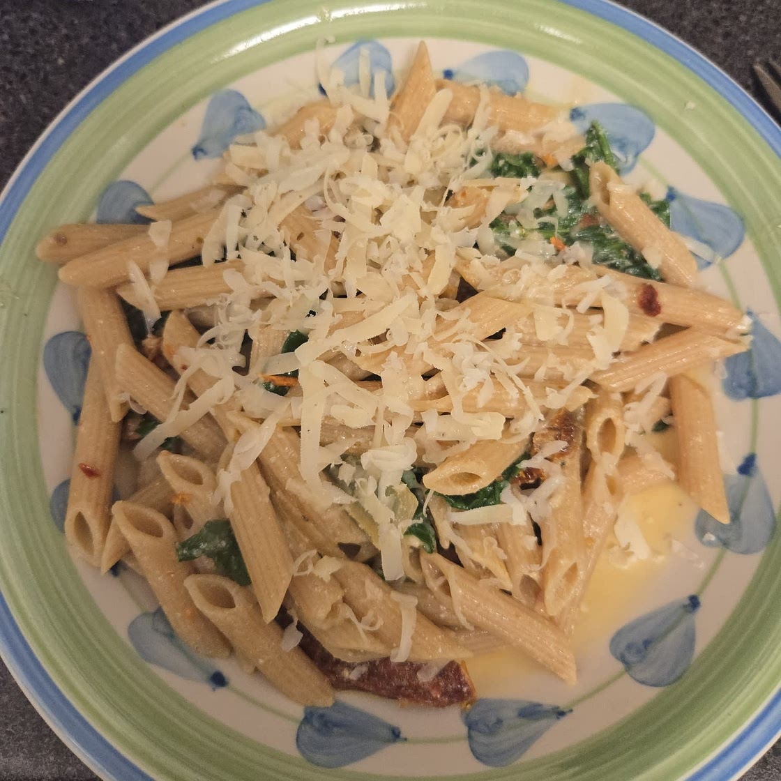 Spaghetti & Spinach with Sun-Dried Tomato Cream Sauce