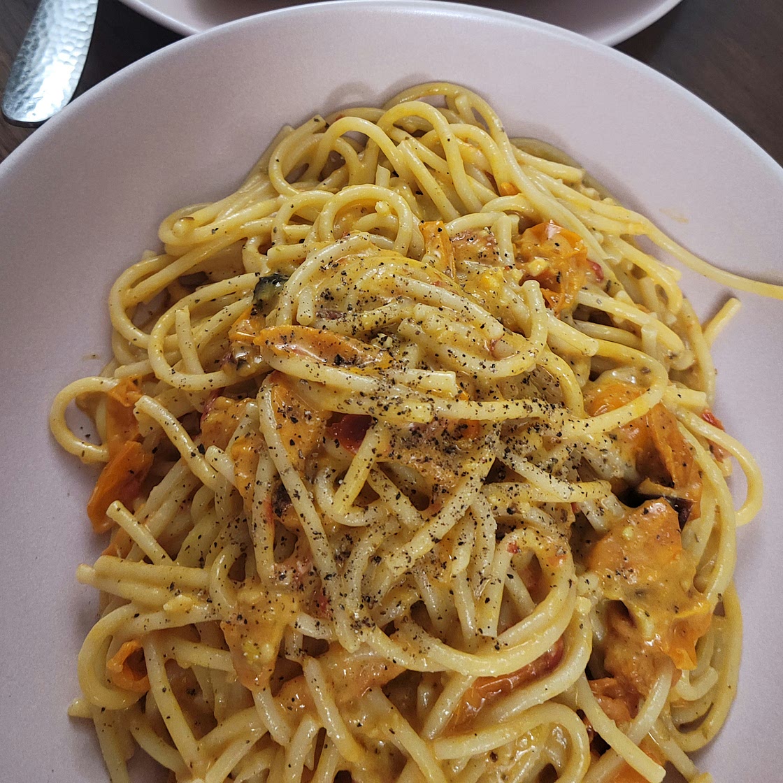 Spicy Sungold Tomato Pasta