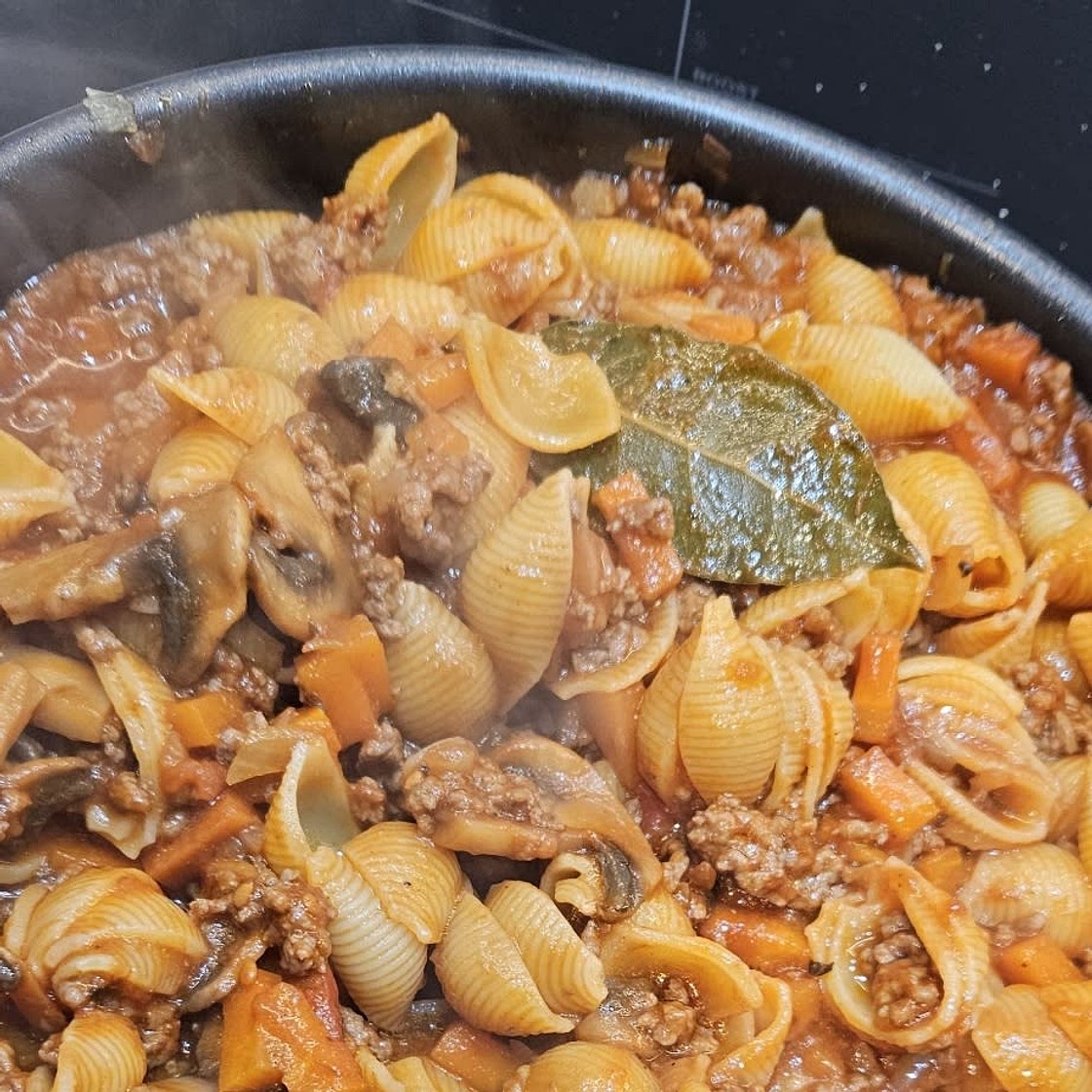 Rigatoni Bolognese