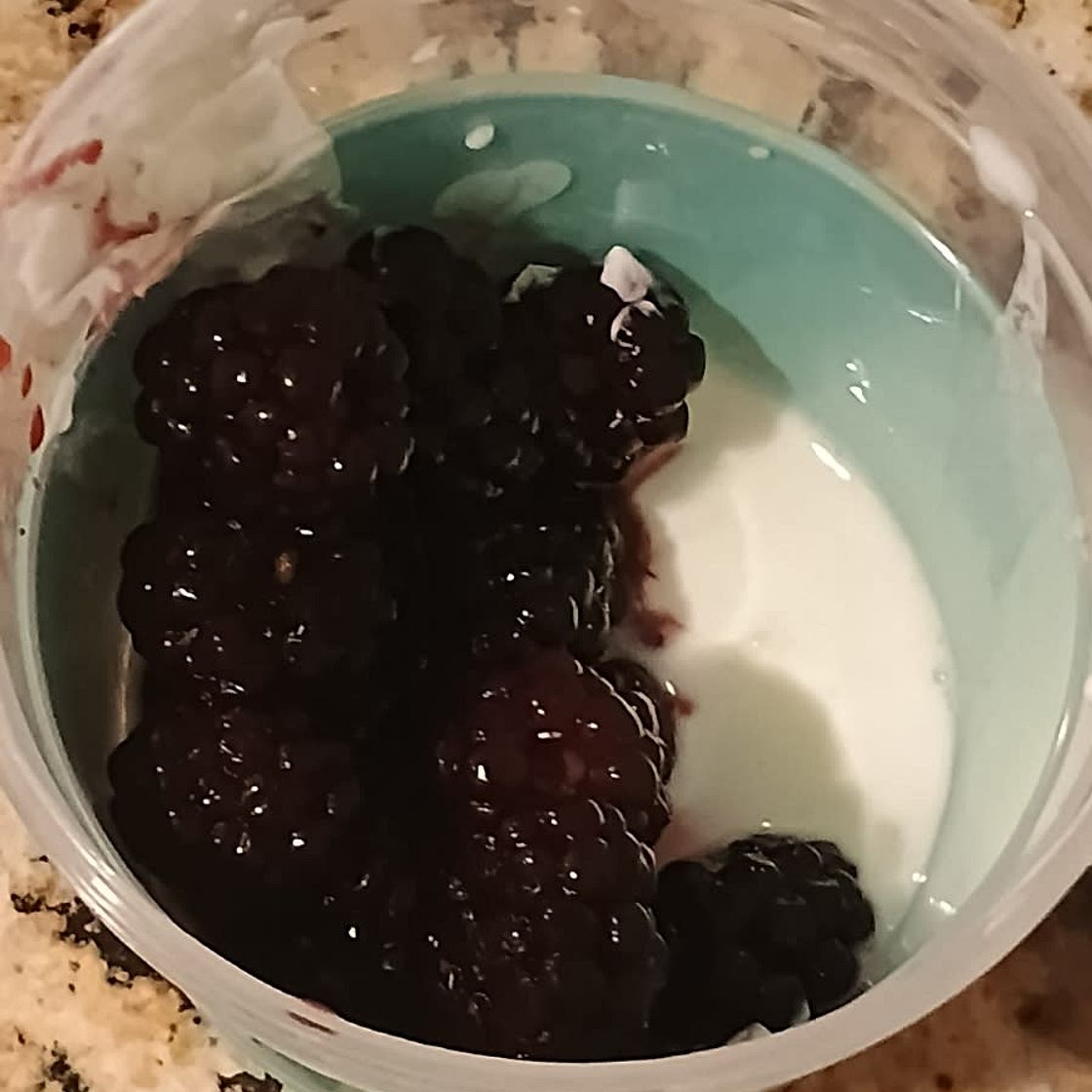 Yogurt Berries & Chia Seeds