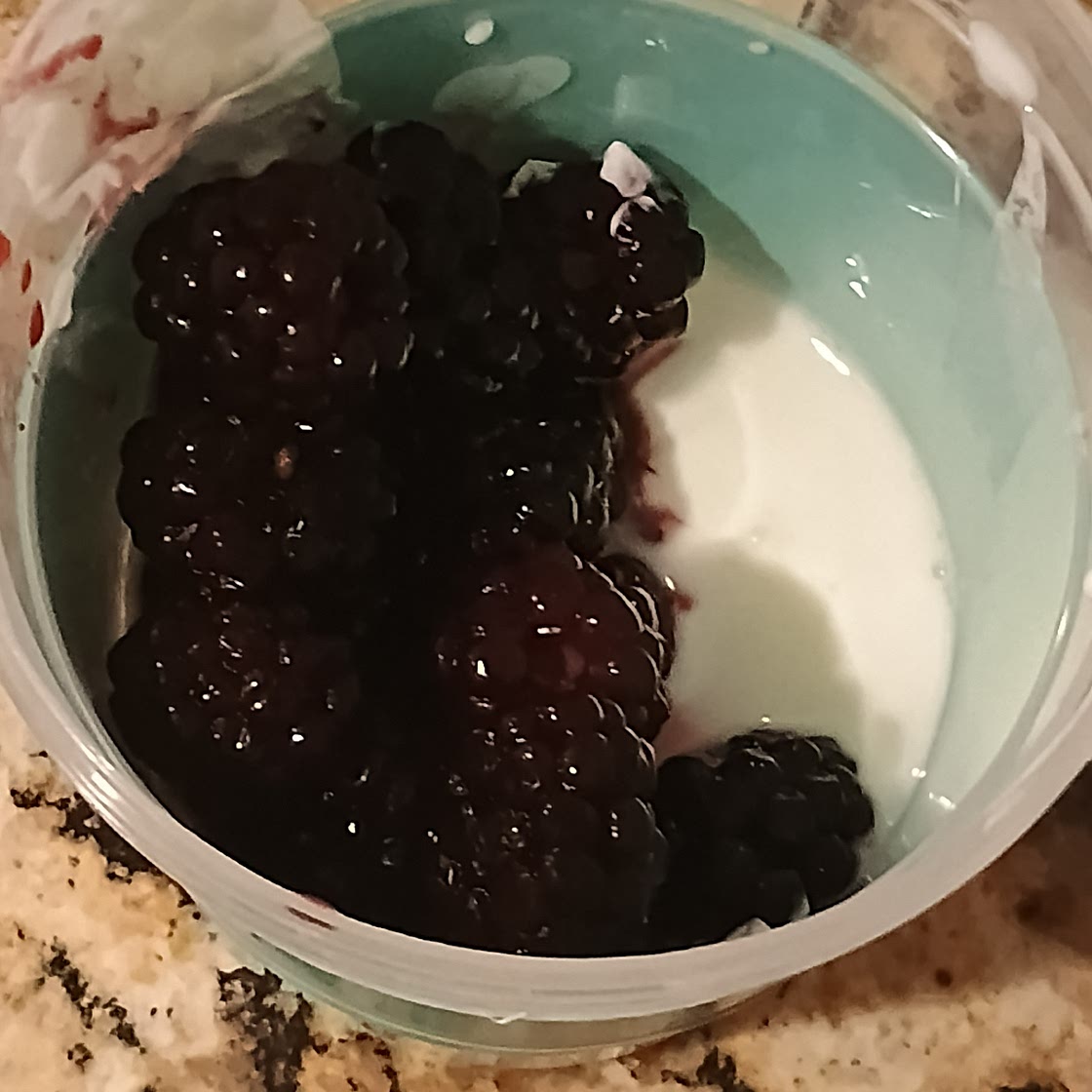 Yogurt Berries & Chia Seeds