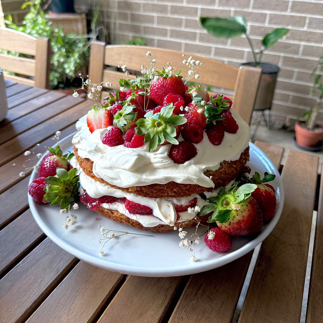Victoria Sponge Cake
