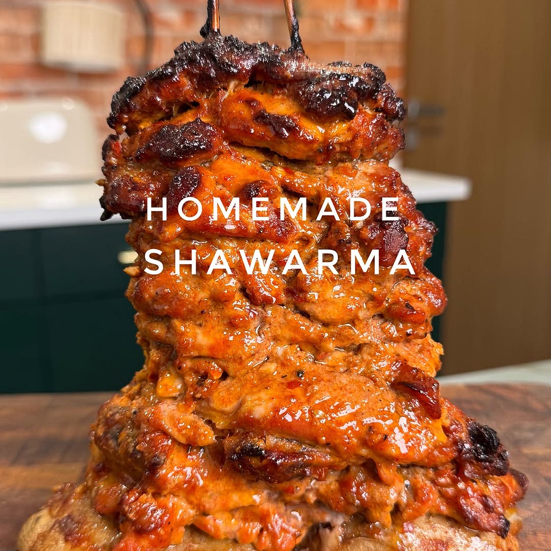 Easy hack to make Chicken Shawarma 🌯 I love a good Shawarma and nothing like a homemade one. It’s so tasty and I can customise it however I like it. The potatoes help us create that street style effect and it’s amazing if you have a party at home to impre