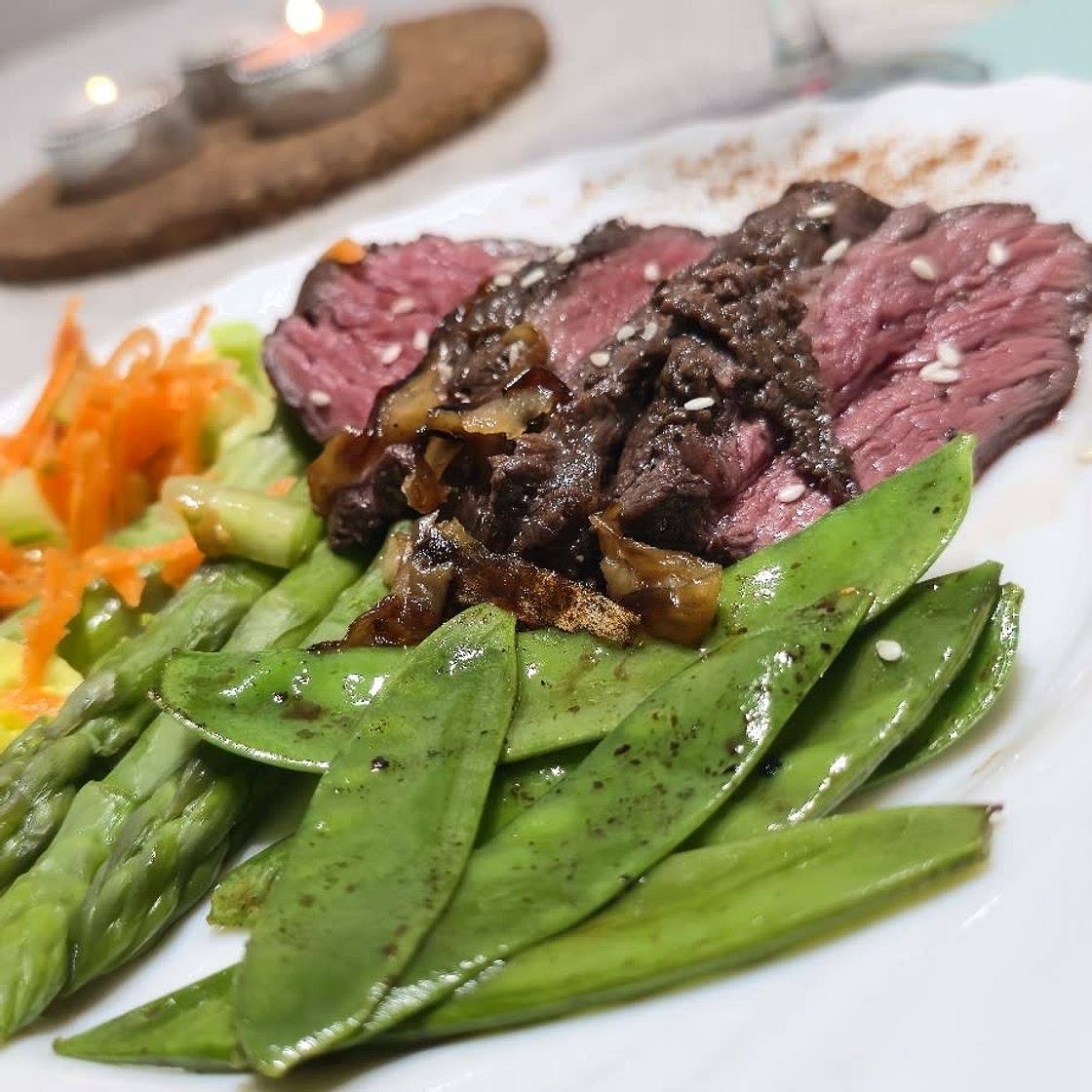 Broiled Beef Tenderloin with Asparagus and Roasted Red Onion Vinaigrette