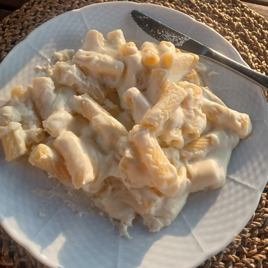 Easy Homemade Mac and Cheese Recipe