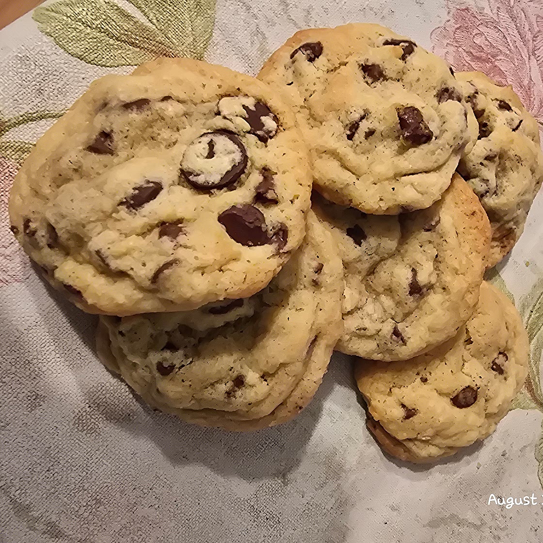 Soft and Chewy Chocolate Chip Cookies