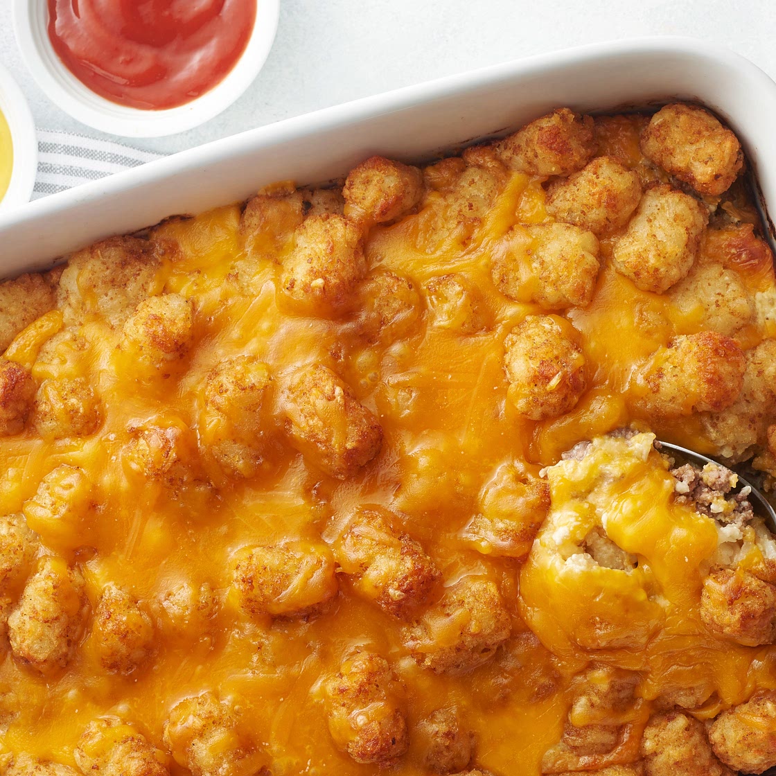 Impossibly Easy Tater Tots™ Cheeseburger Casserole