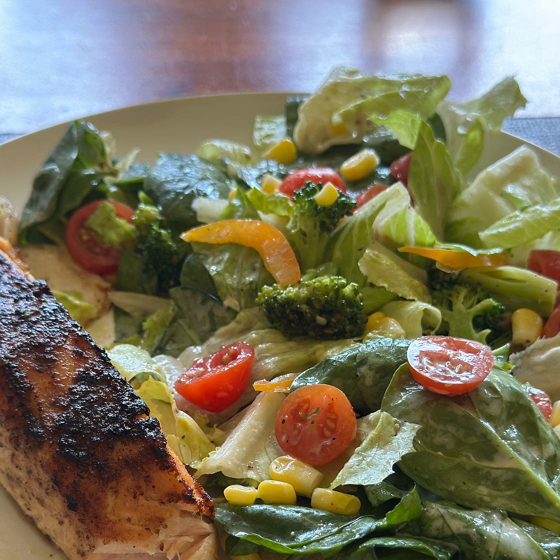 Mediterranean salmon and veggies